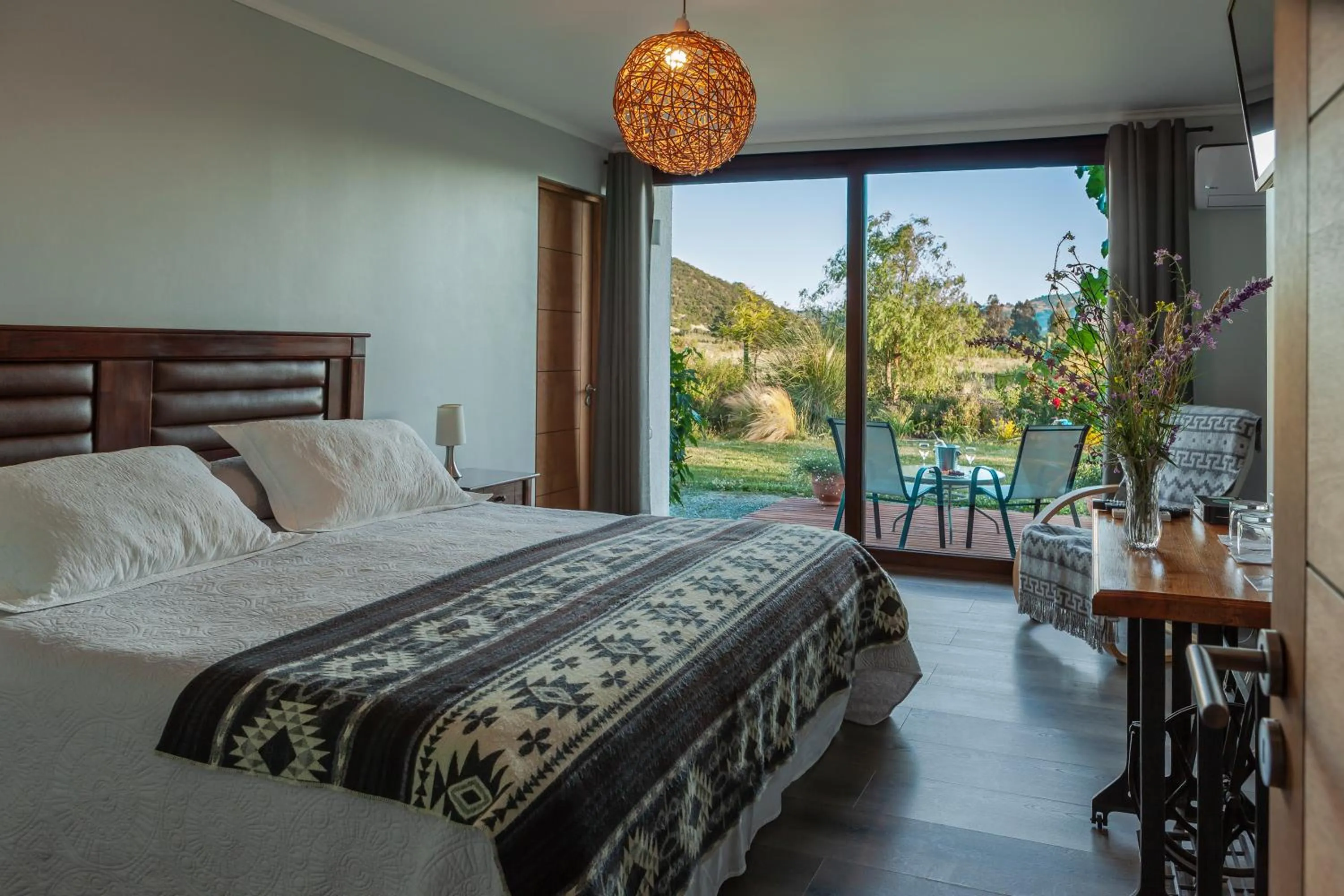 Bed in Callihue Lodge