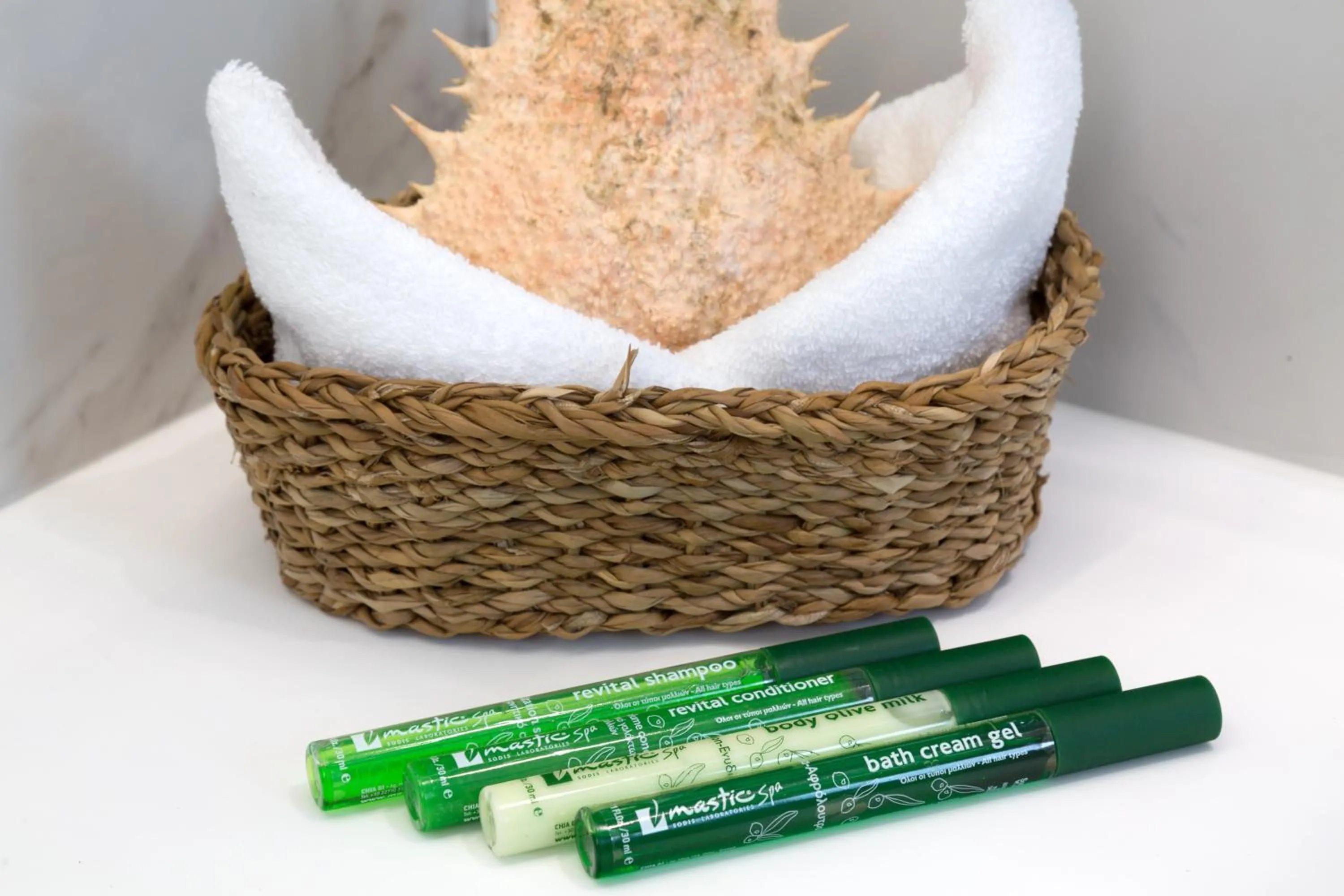 Bathroom in White Pearls-Adults Only Luxury Suites