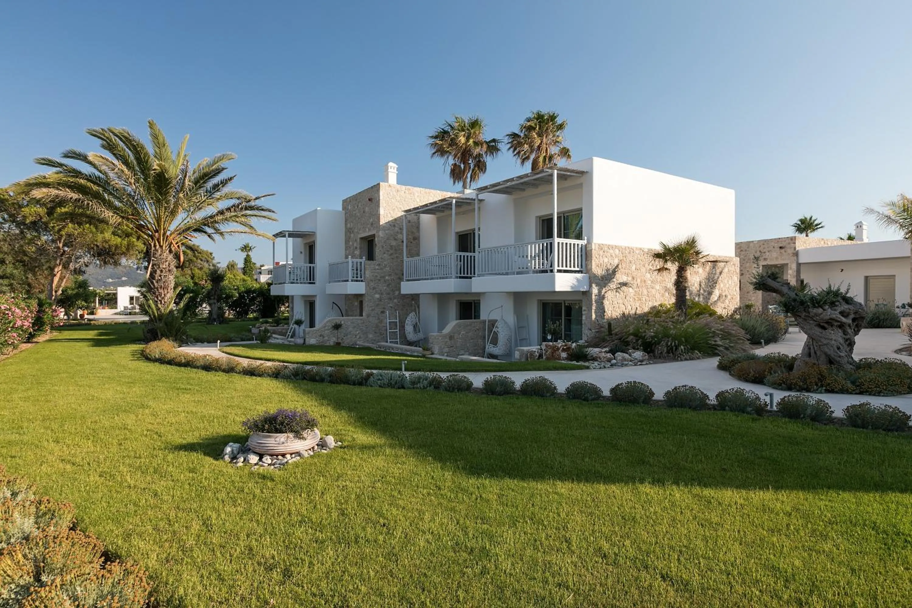 Property building in White Pearls-Adults Only Luxury Suites