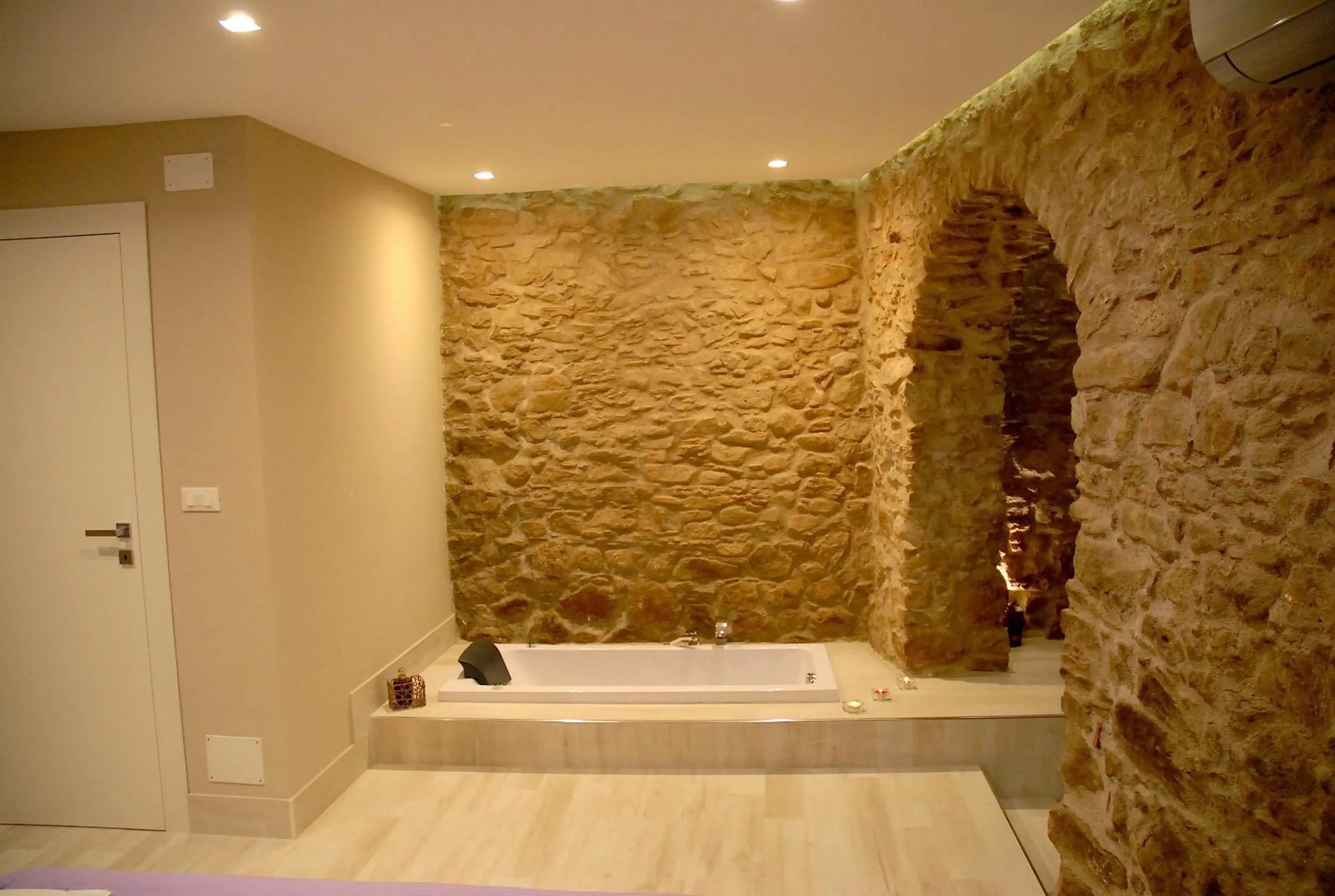 Hot Tub in Kaaba - Aragon home holiday