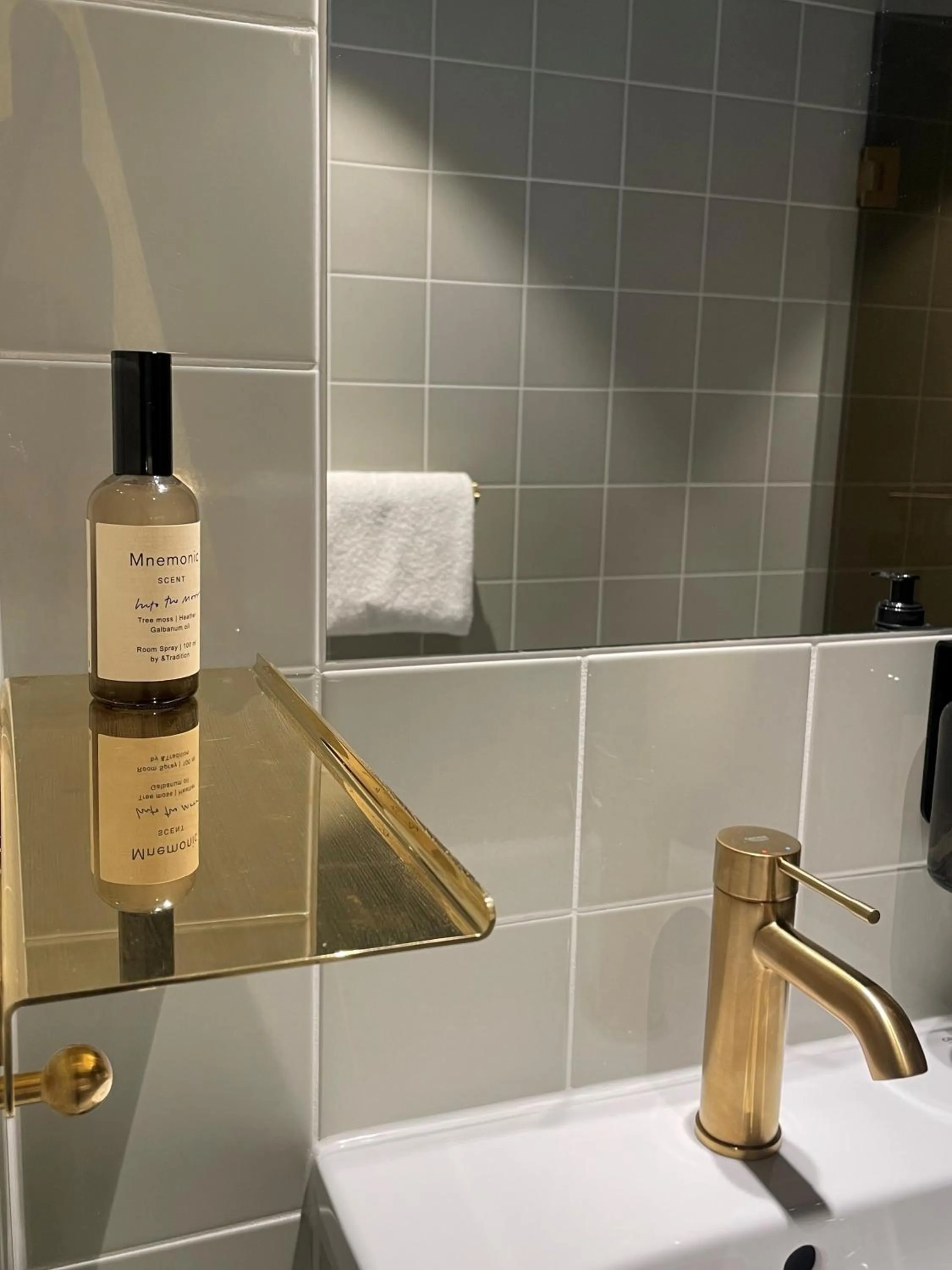 Bathroom in Hotel Petra