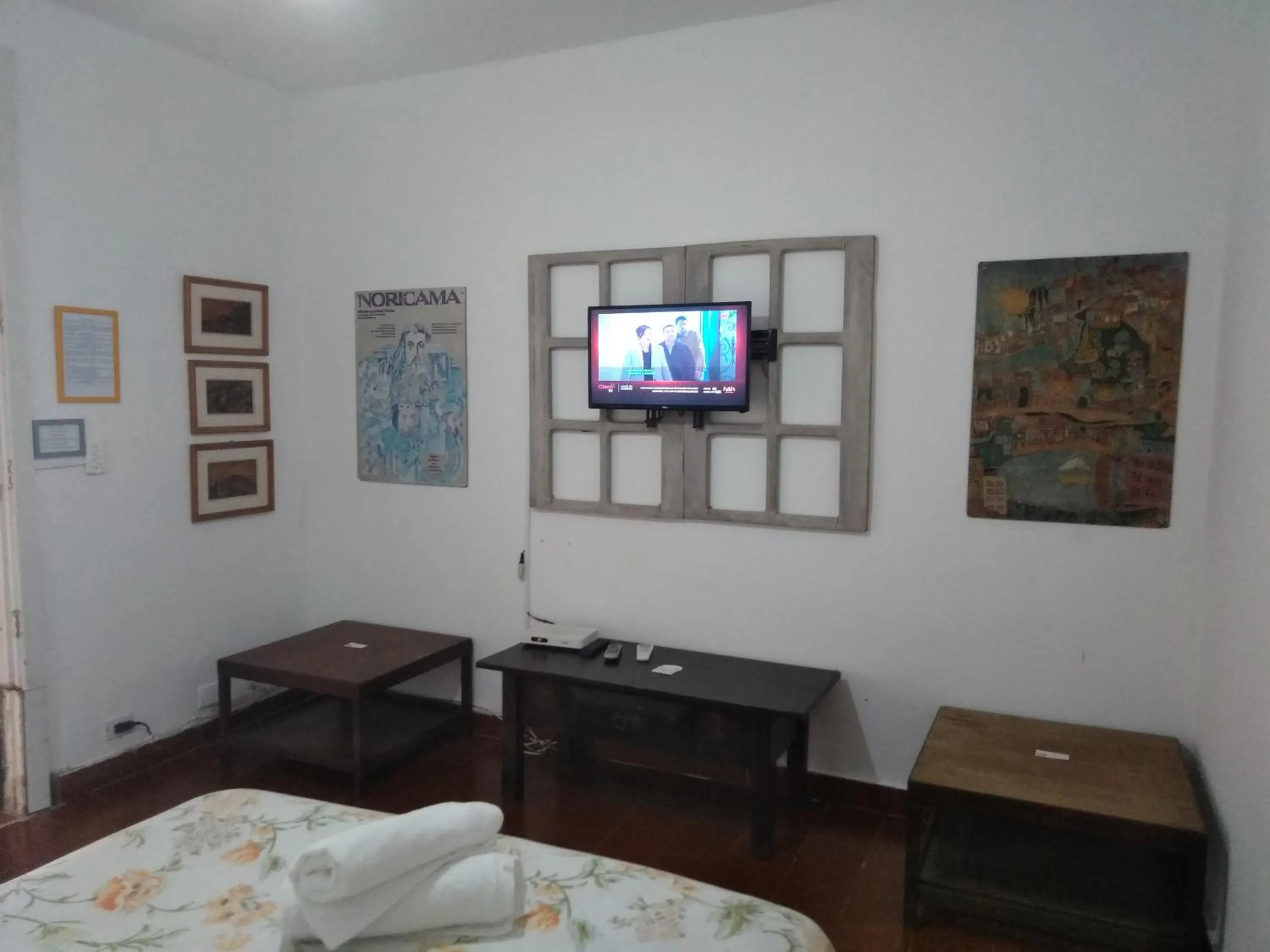 TV and multimedia, Bed in Pousada Chateau Sophie
