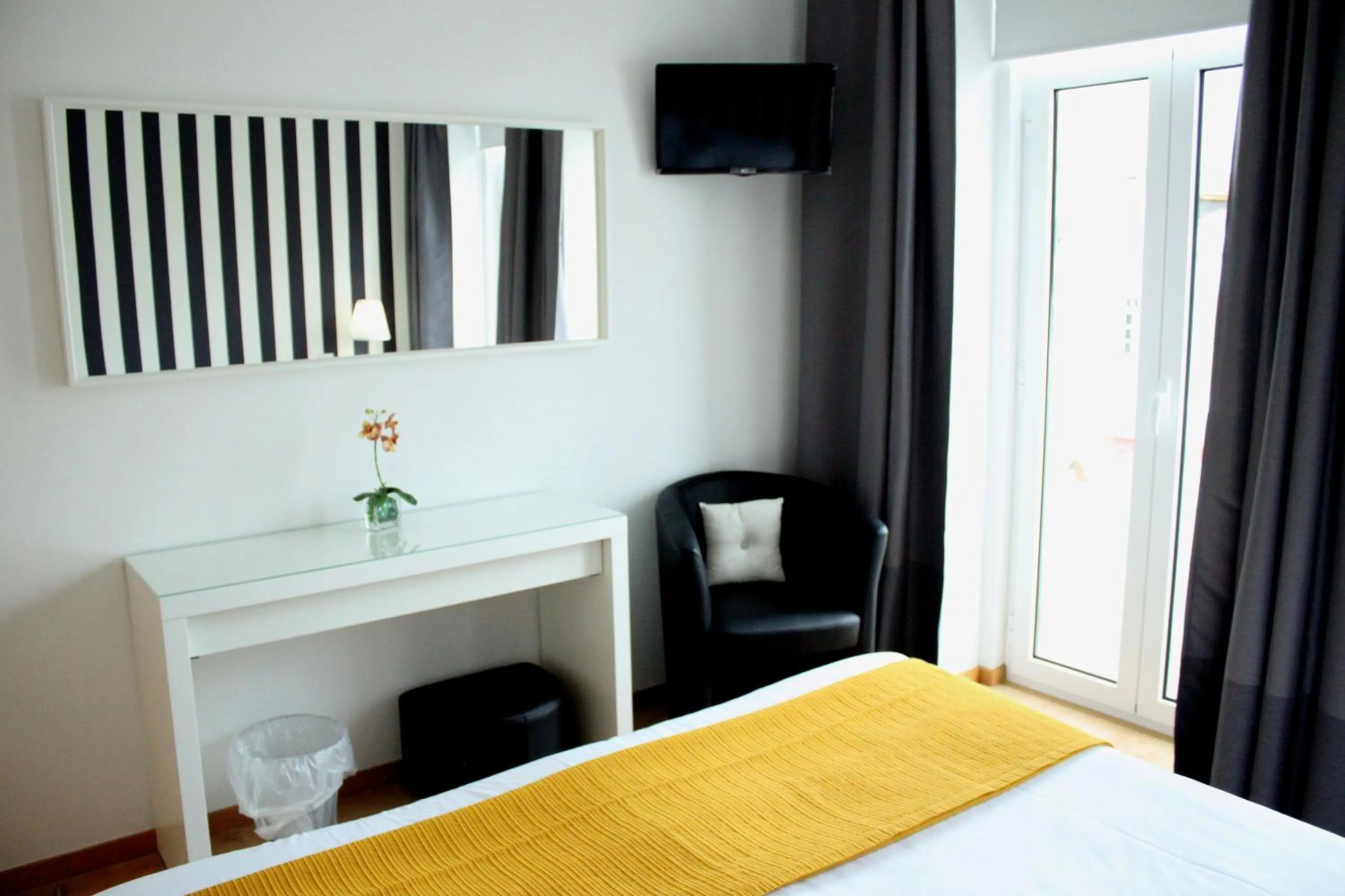 Bed in Aveiro White House