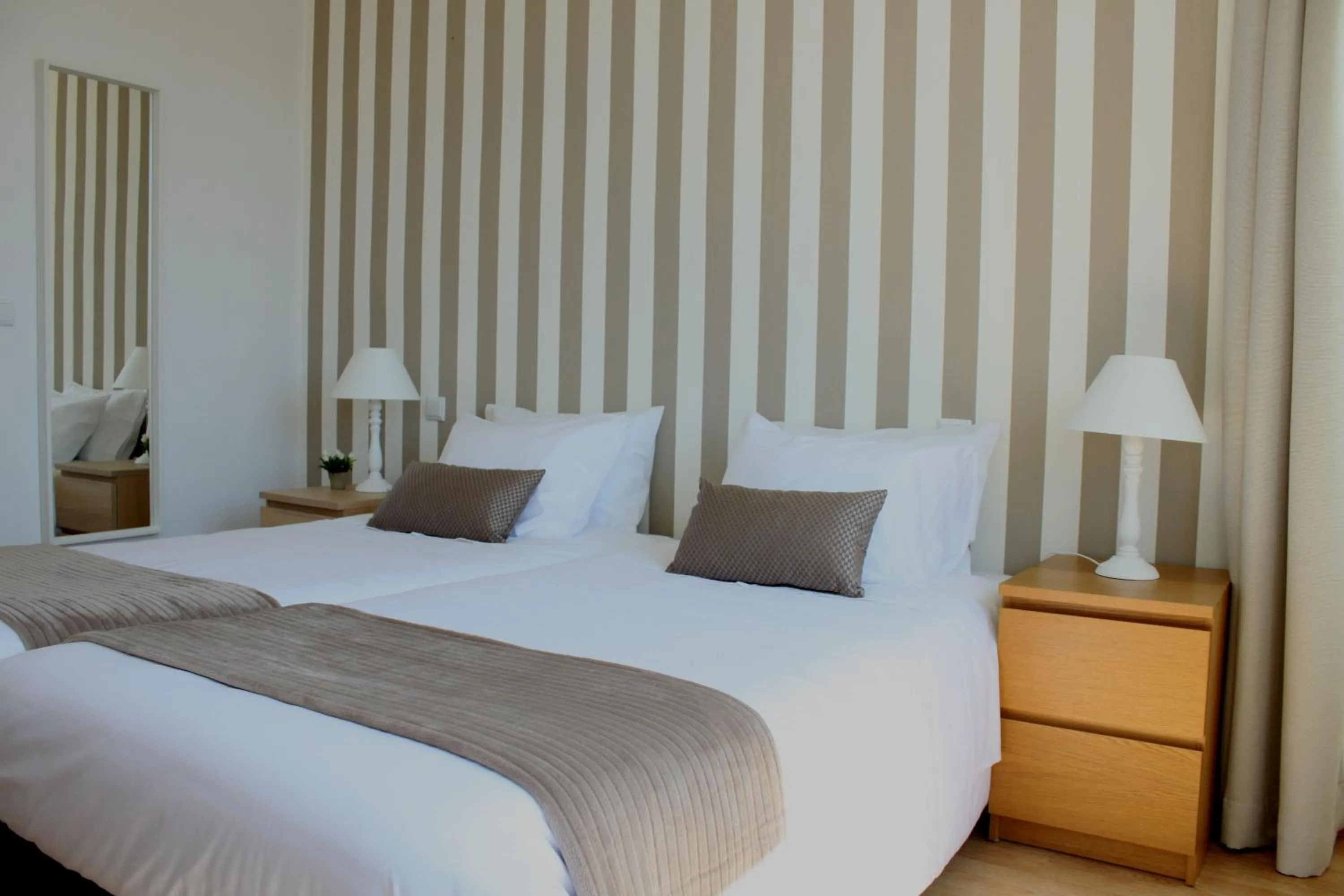 Bedroom, Bed in Aveiro White House