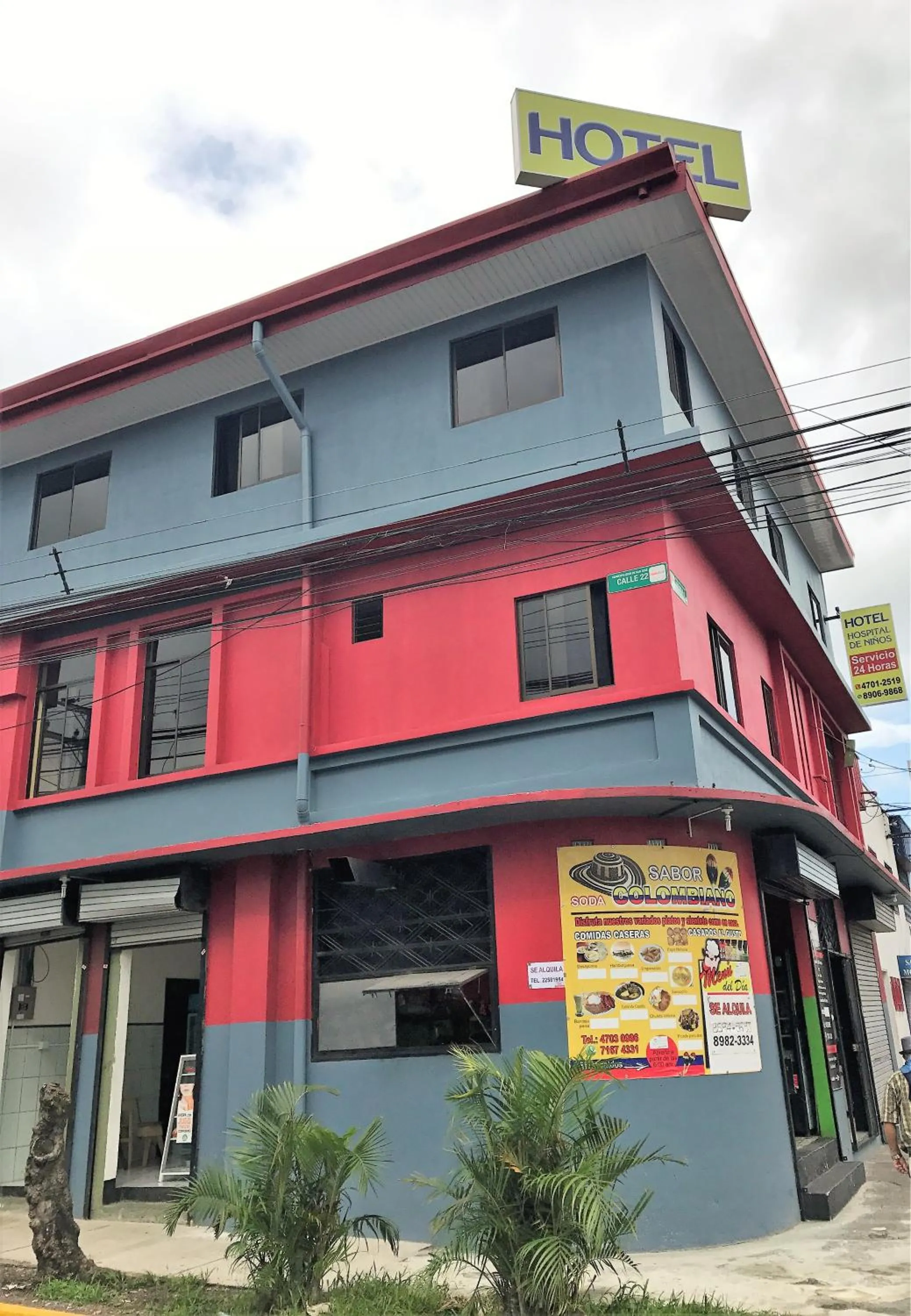 Facade/entrance in Hotel El Descanso
