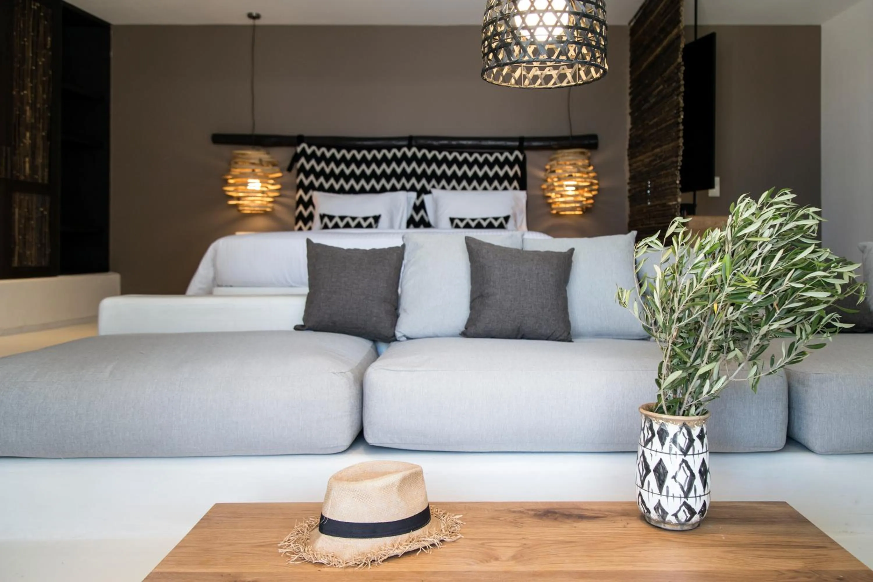 Living room, Bed in My Mykonos Hotel