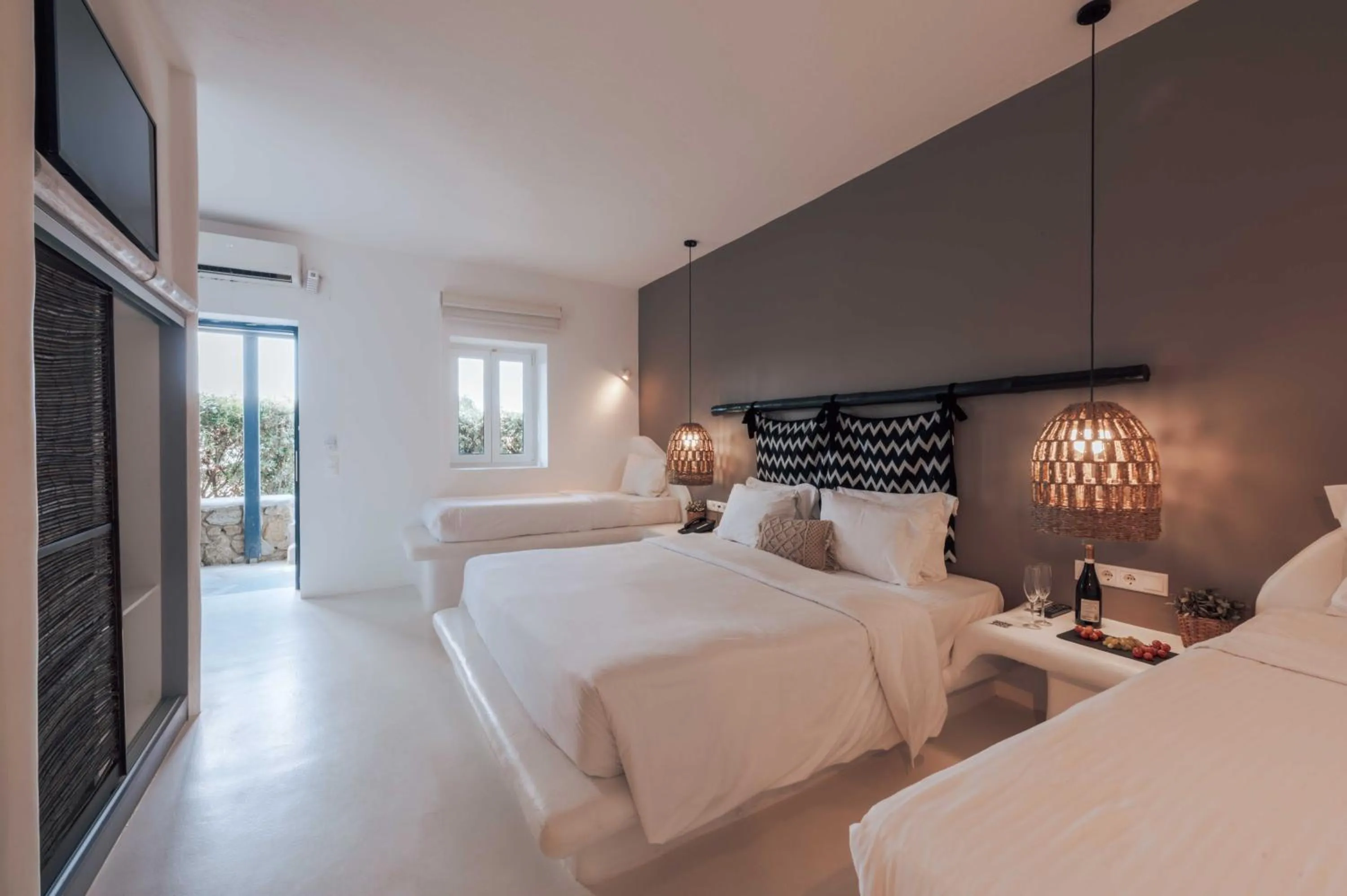 Bedroom, Bed in My Mykonos Hotel