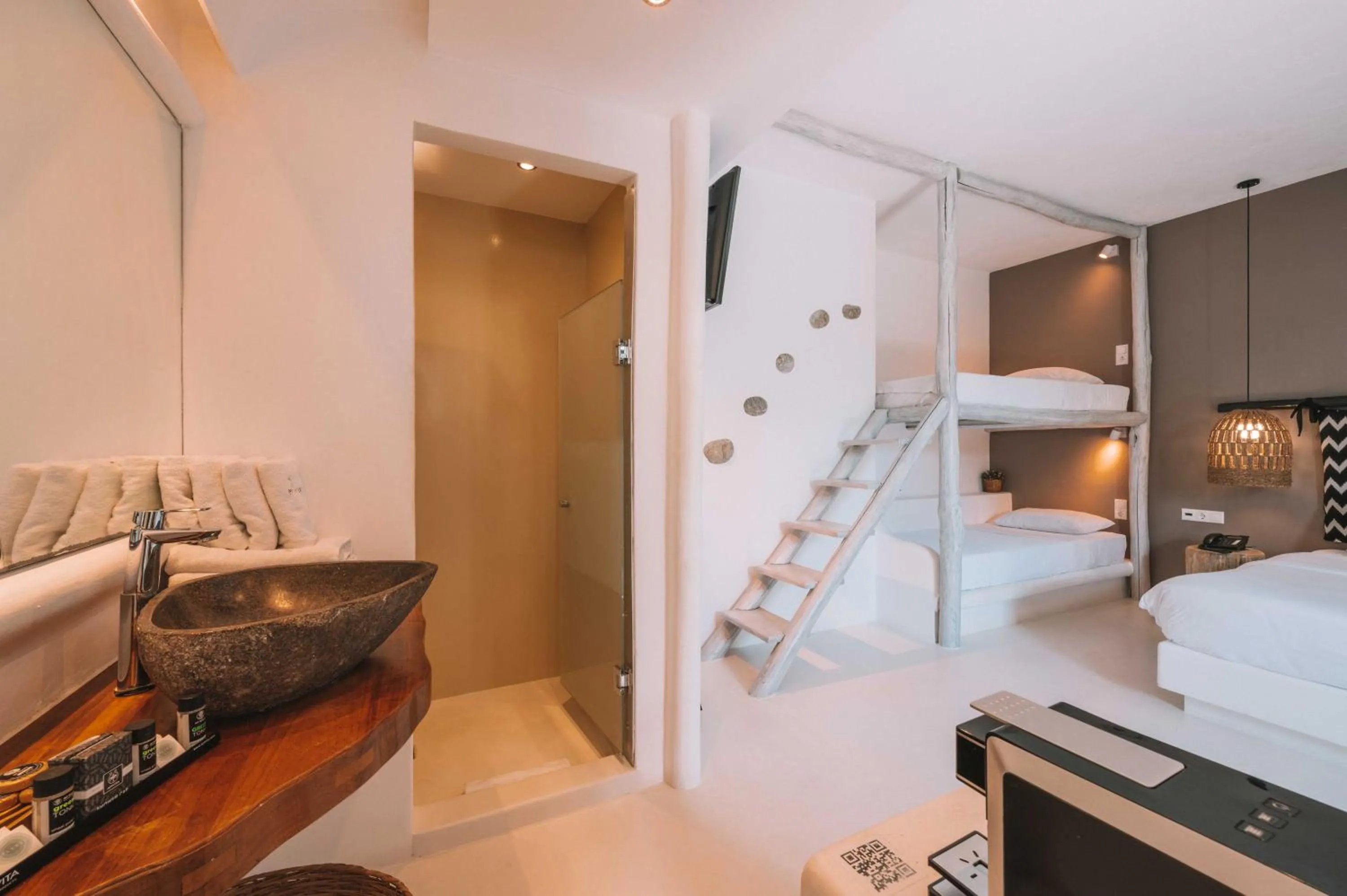 Bedroom, Bed in My Mykonos Hotel