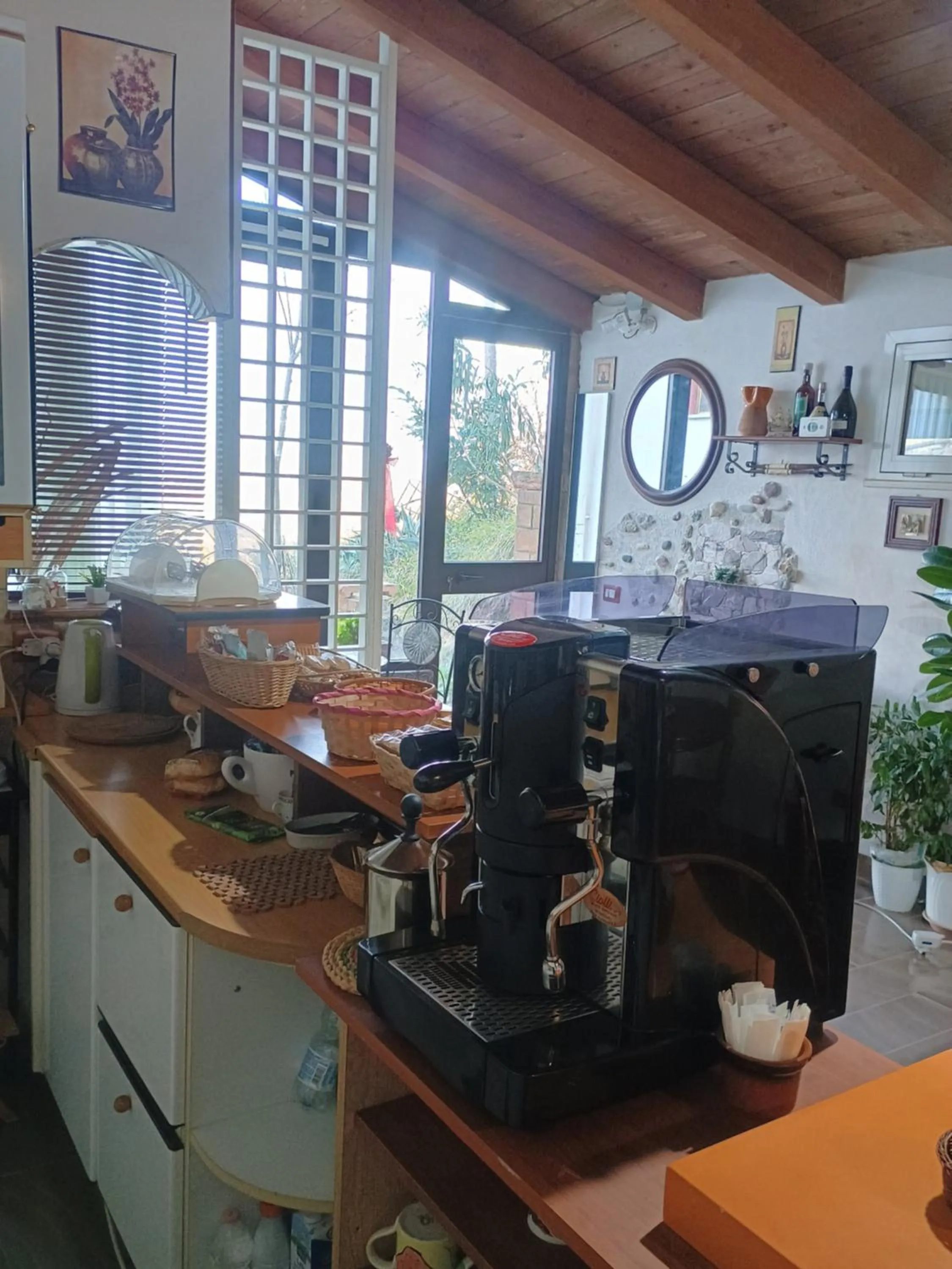 Restaurant/places to eat in B&b Fabra Casa Mia e non solo