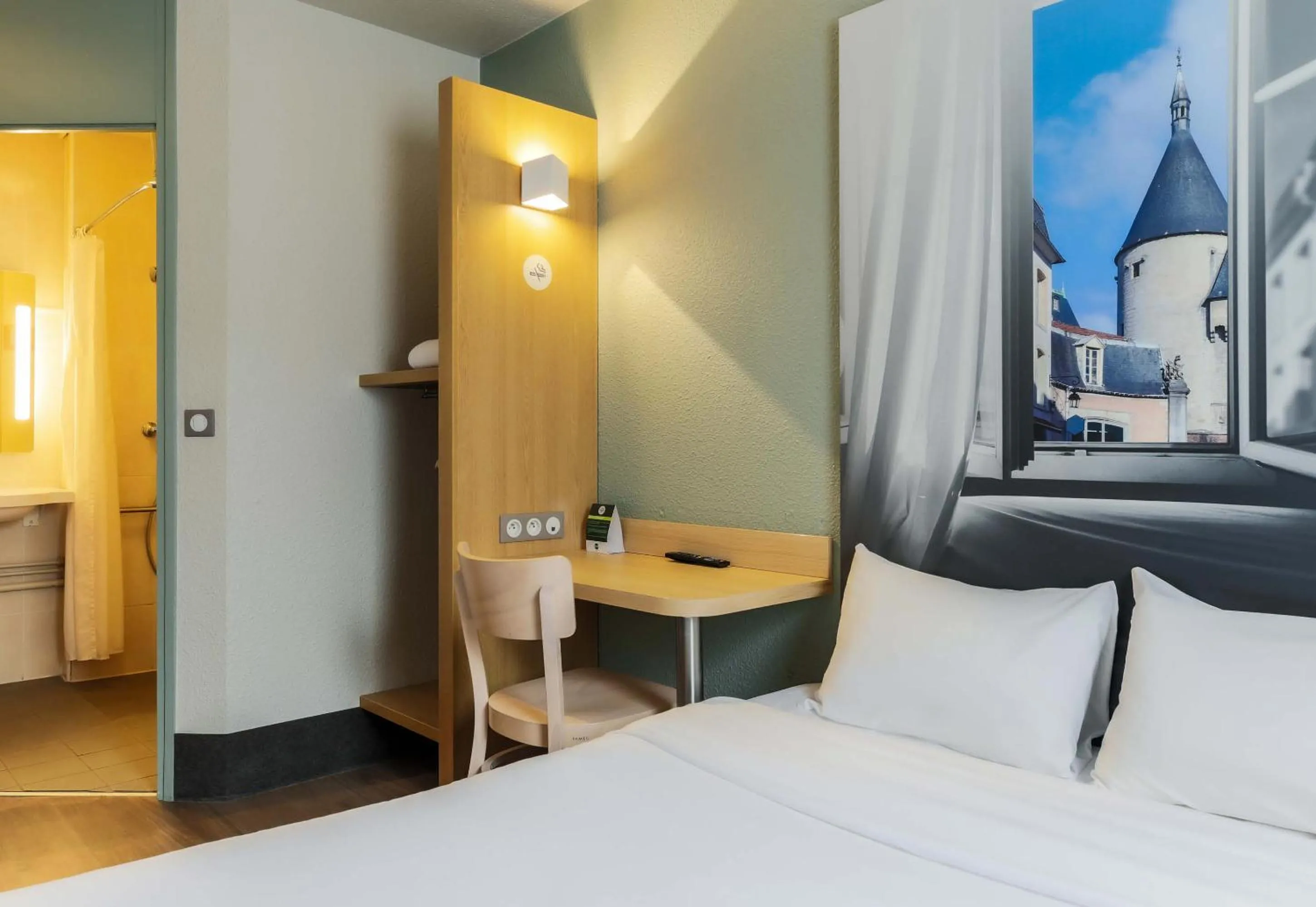 Bedroom, Bed in B&B HOTEL Nancy Laxou Zenith