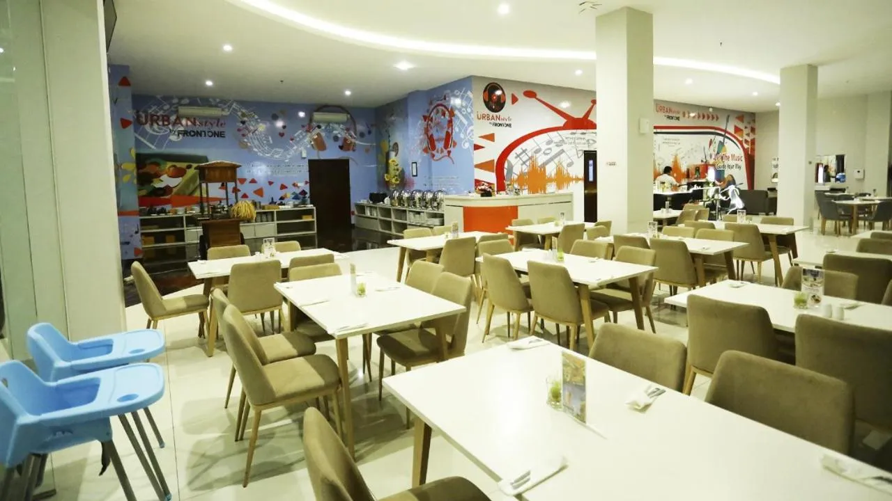Restaurant/places to eat in Urban Style Hotel Lampung, Azana Hotels Collection