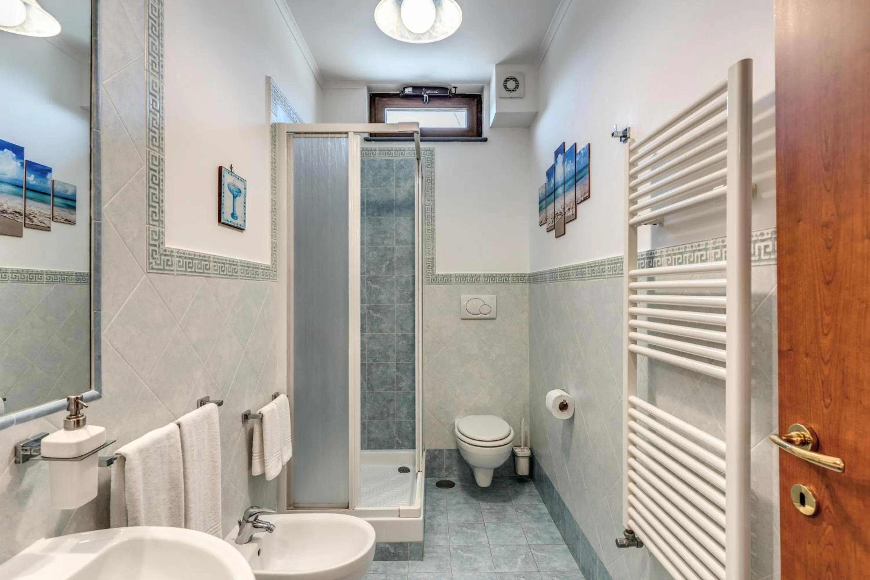 Shower in Villa Caruso with Private Pool