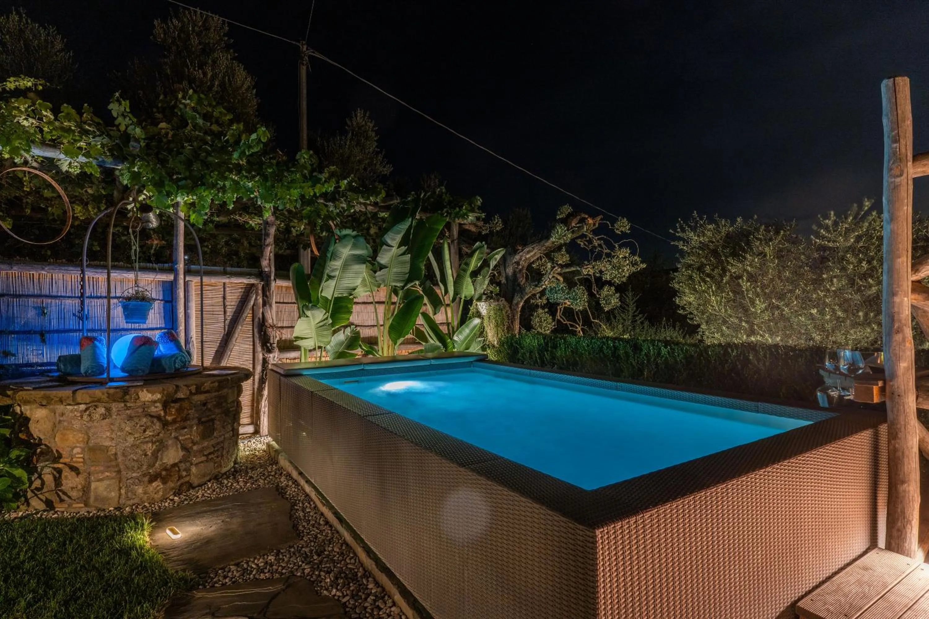 Swimming pool in Villa Caruso with Private Pool