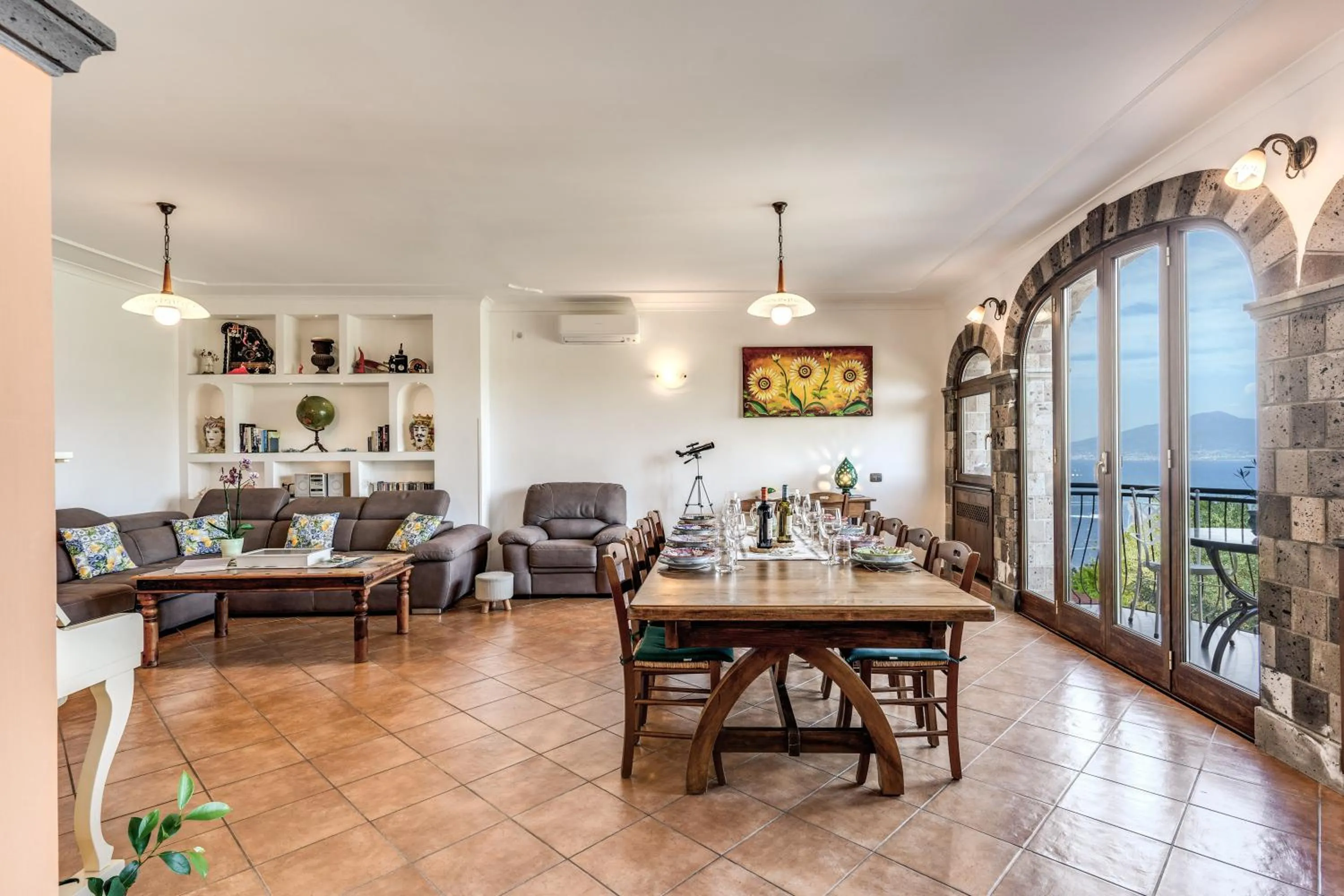 Living room in Villa Caruso with Private Pool