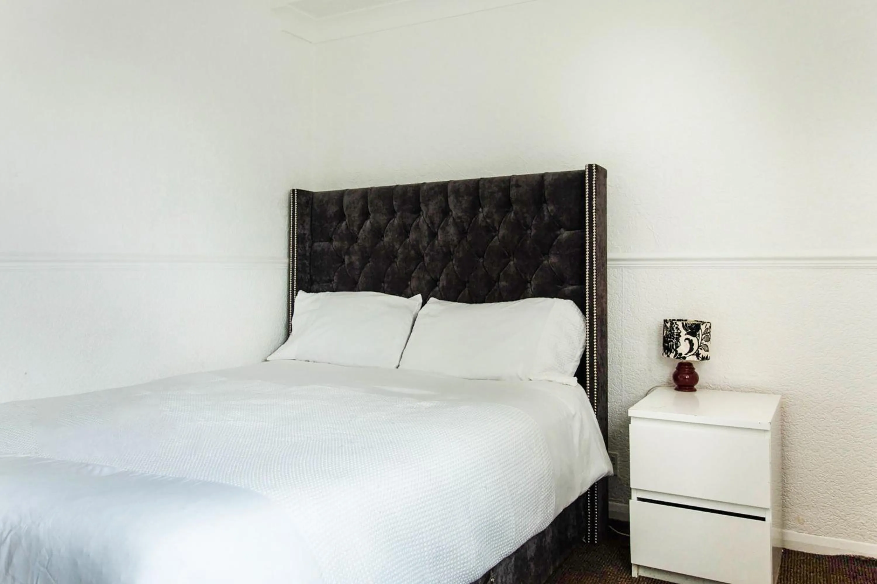 Bedroom, Bed in The Longlands Hotel