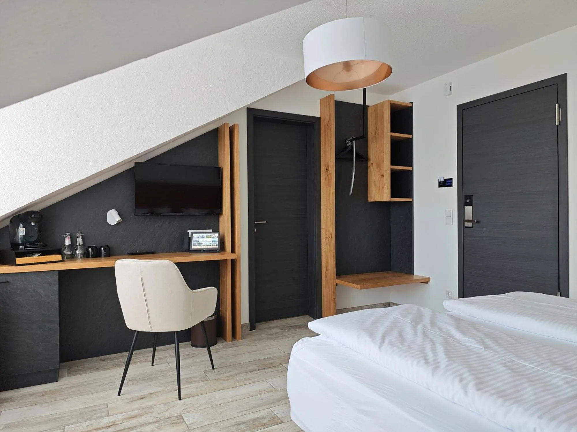 TV and multimedia, Bed in Lakeside Resort Michaela