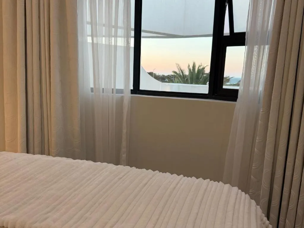 Sea view, Bed in St Helena Bay Hotel