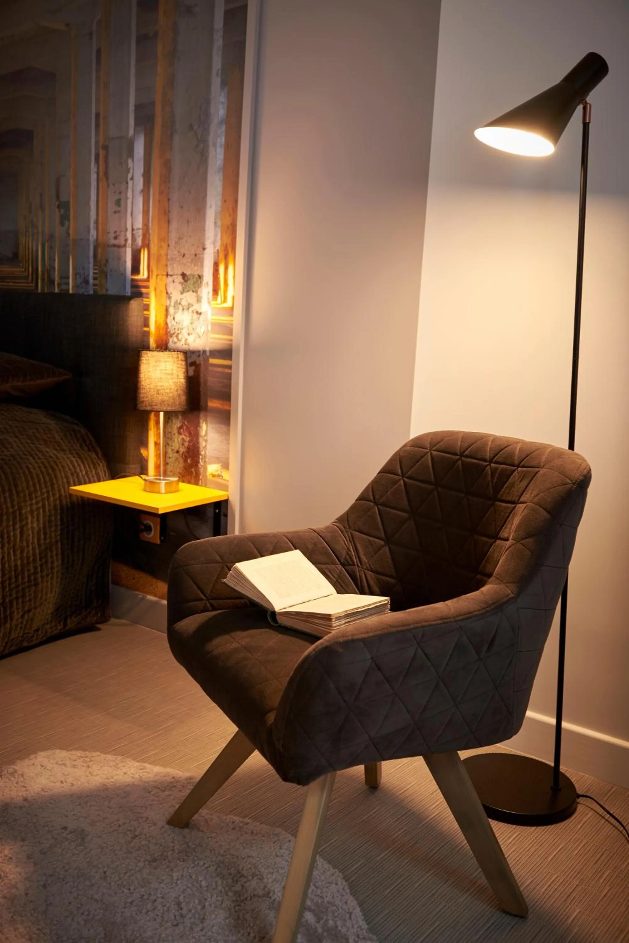 Decorative detail in Bubble 8