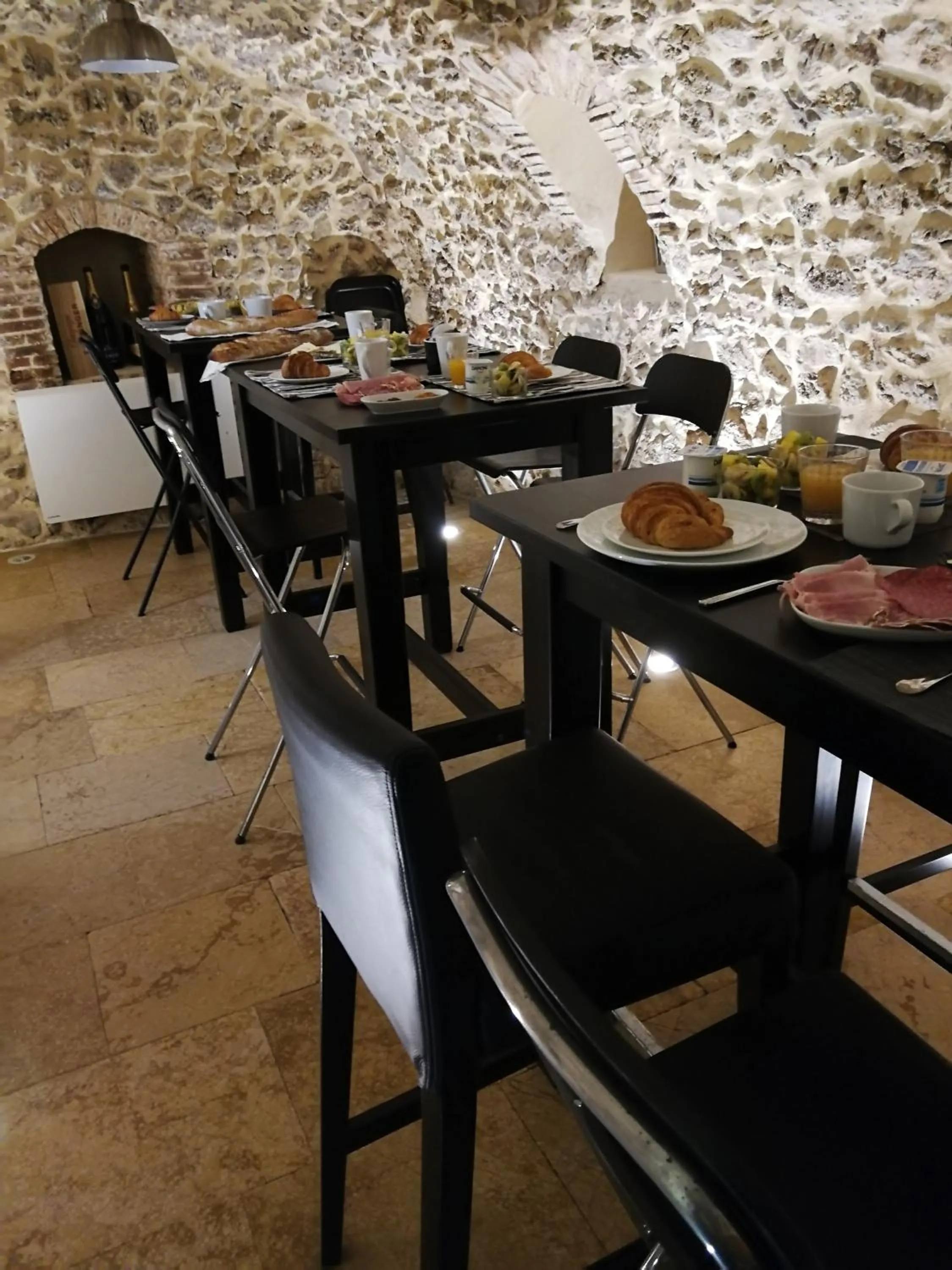 Breakfast in Bubble 8