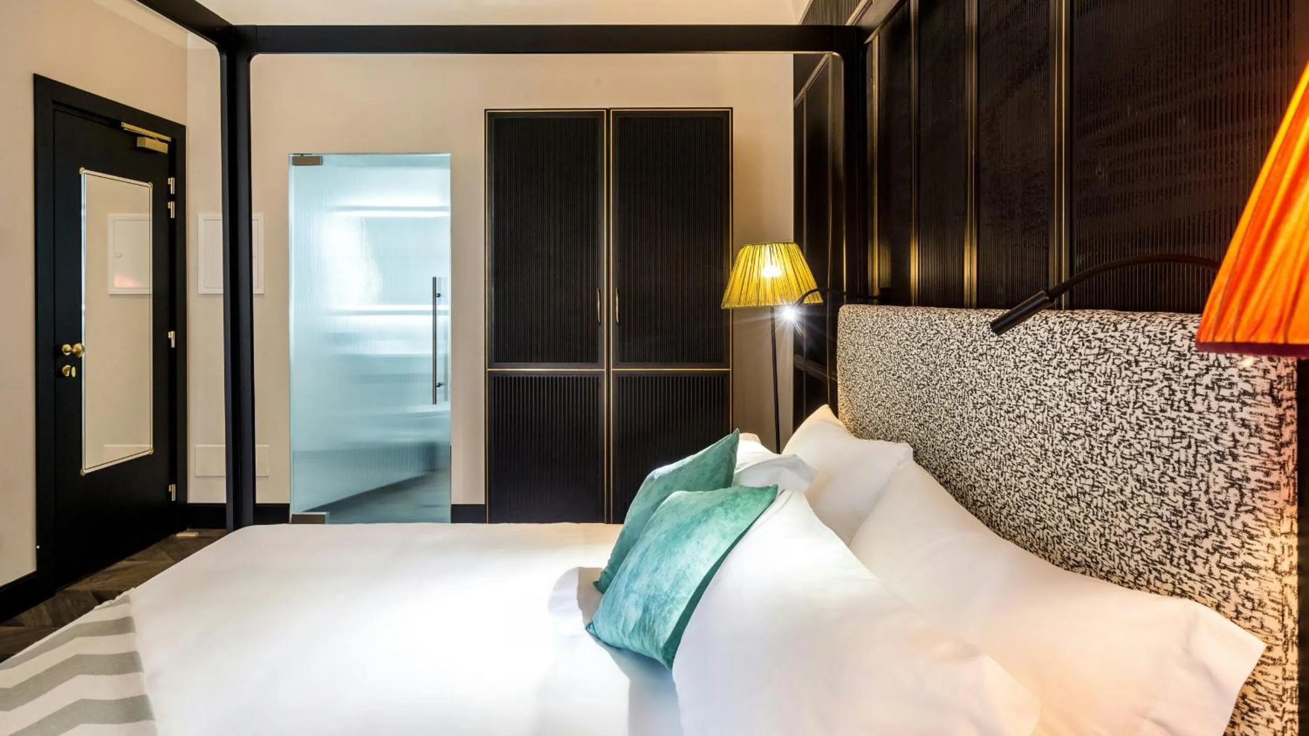 Bed in Hotel The Haven Roma