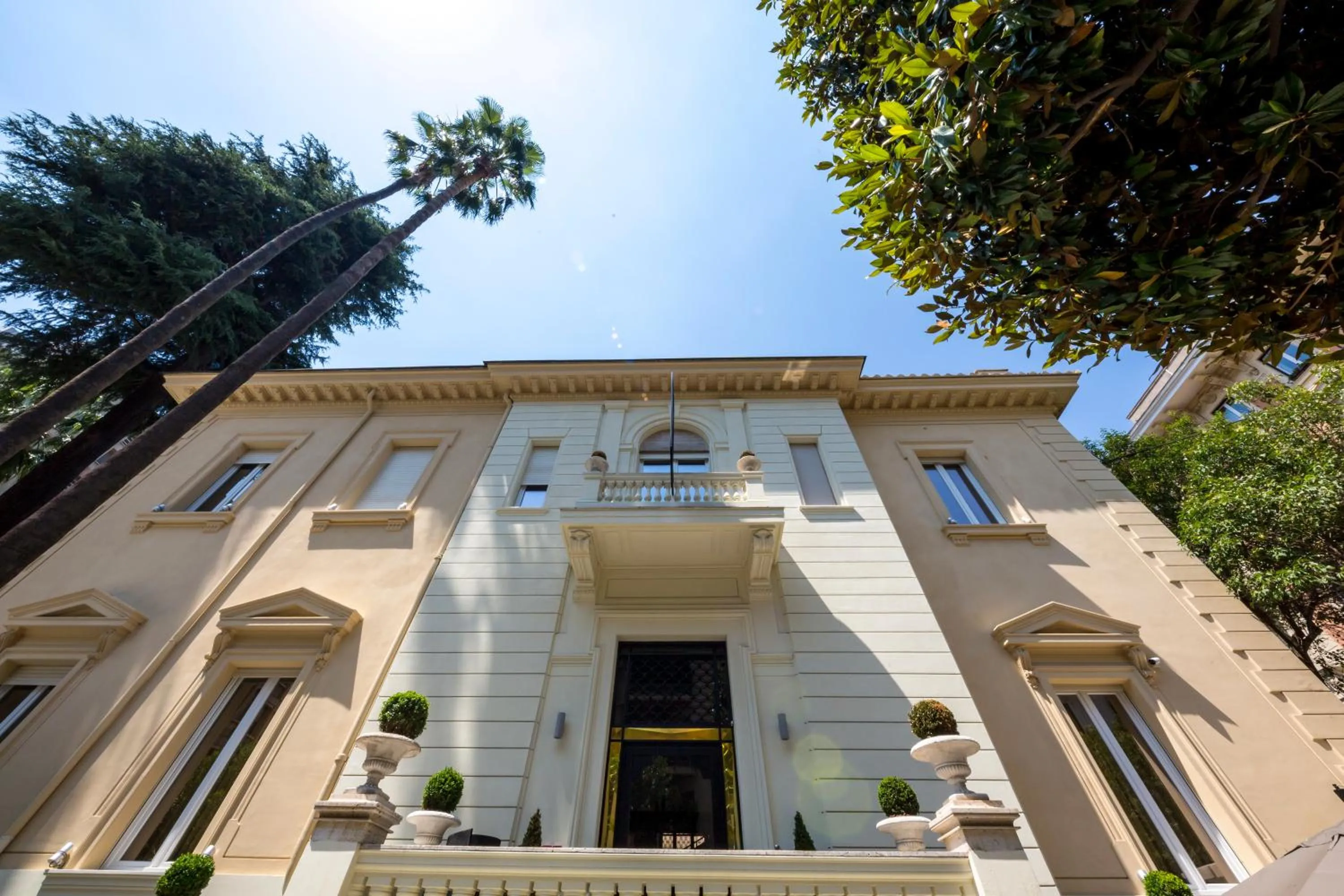 Property building in Hotel The Haven Roma