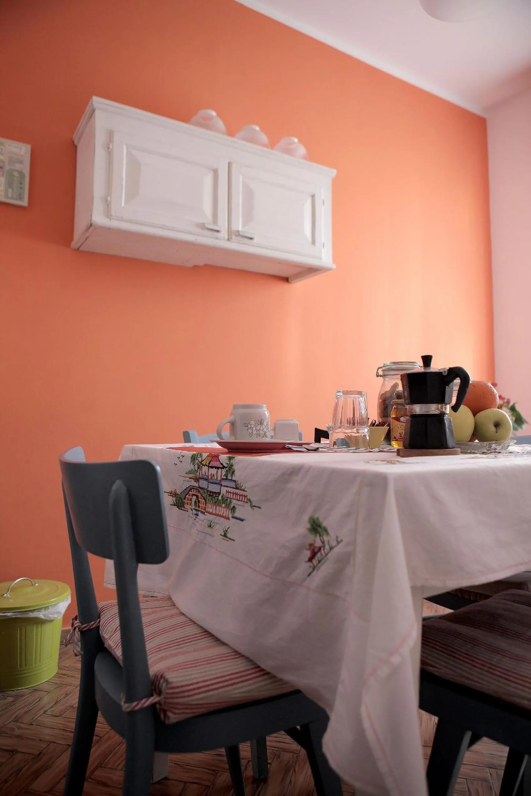 Communal lounge/ TV room in Goga&Romeo