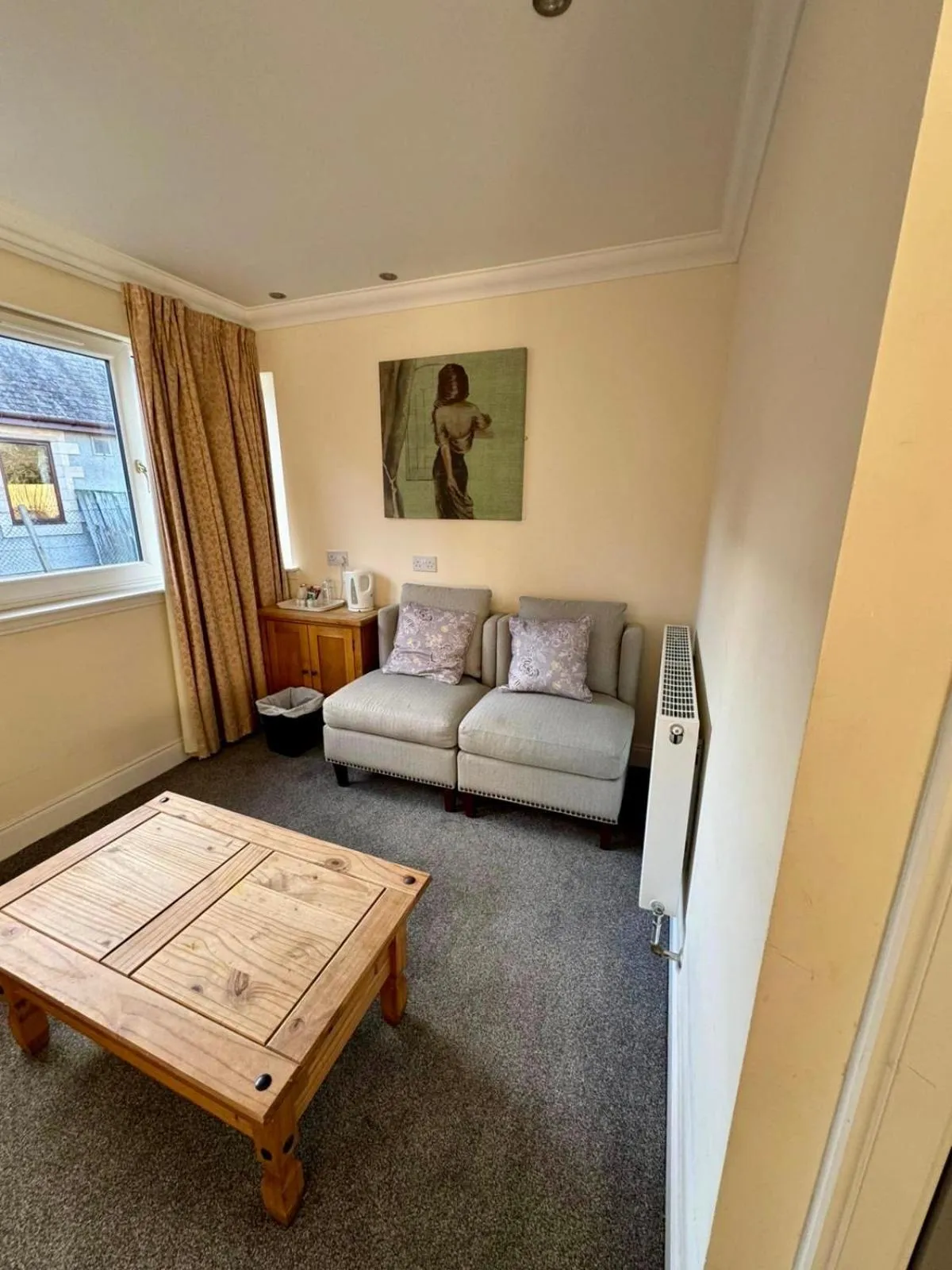 Living room in The Waverley Inn