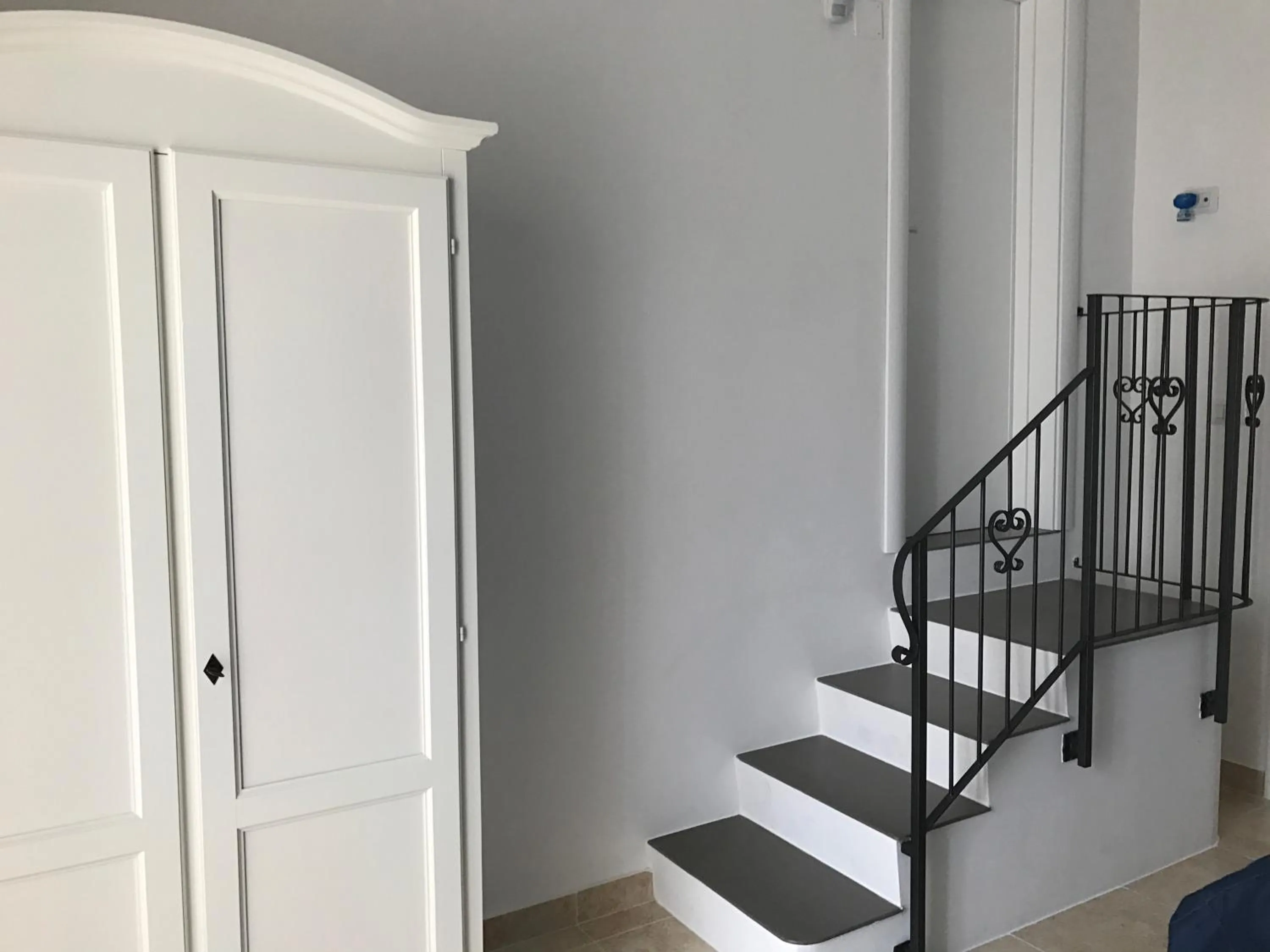 Photo of the whole room in La Maison de Gabrielè