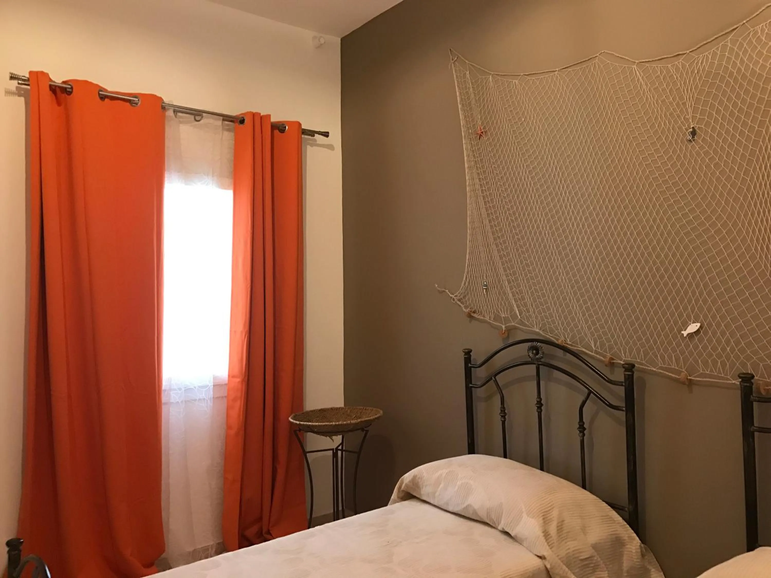 Photo of the whole room, Bed in La Maison de Gabrielè