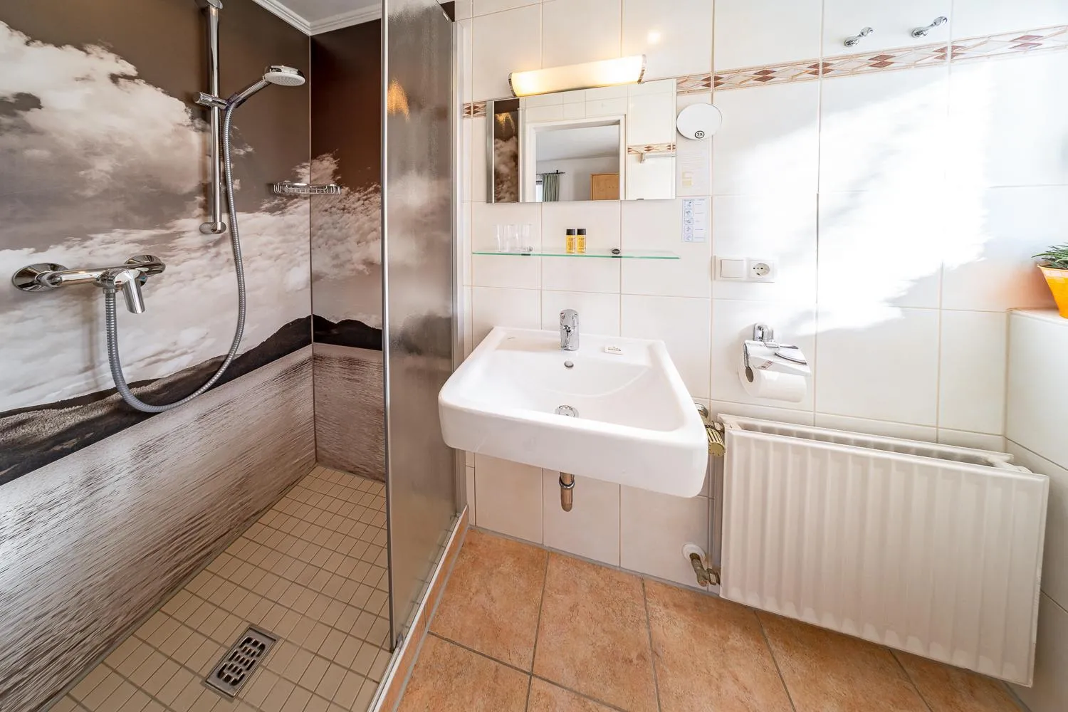 Bathroom in Frühstückspension Gästehaus Zum weissen Rössl