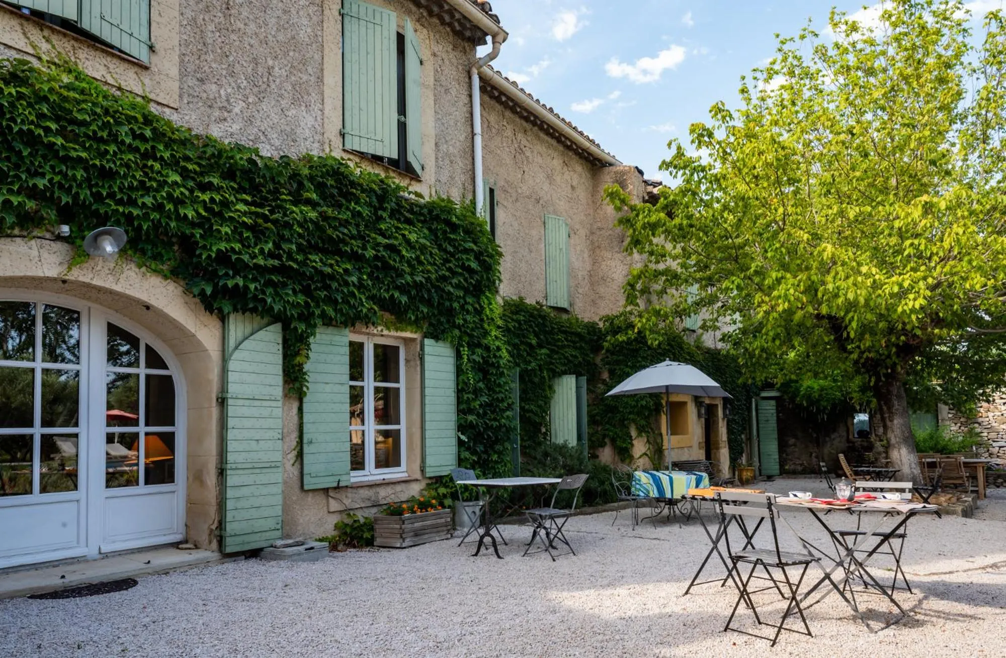 Property building in Mas de l'arrivette