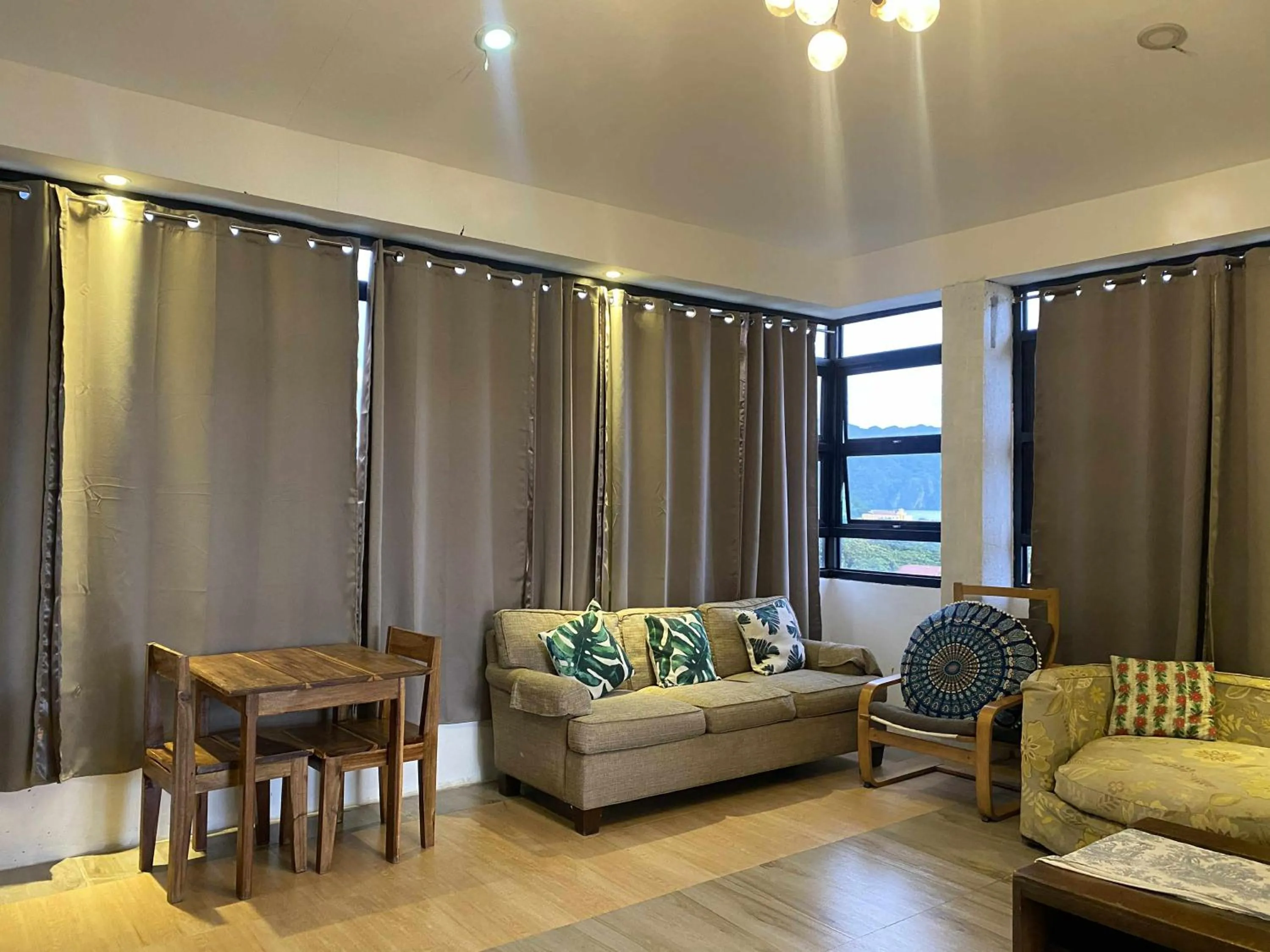 Kalis Viewpoint Lodge Coron