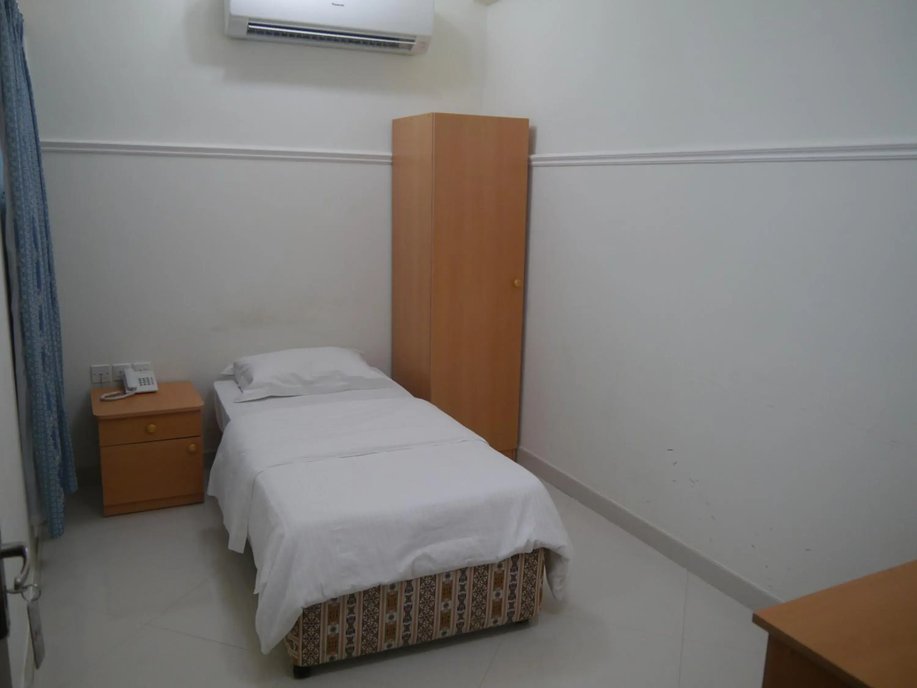 Deluxe Single Room - single occupancy in Plaza Hotel Deluxe Single Room - single occupancy in Plaza Hotel