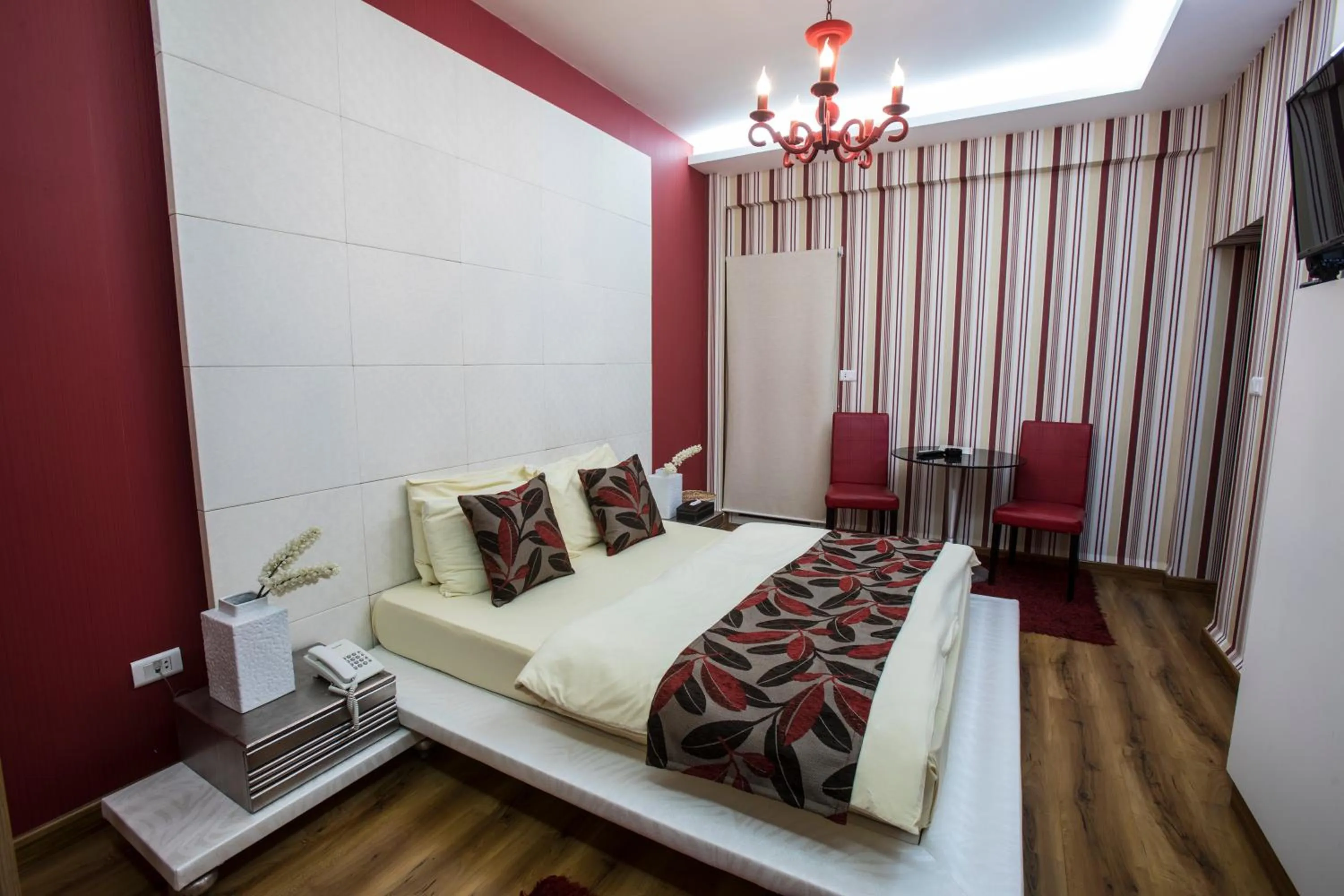 Bed in Four Seasons Halat