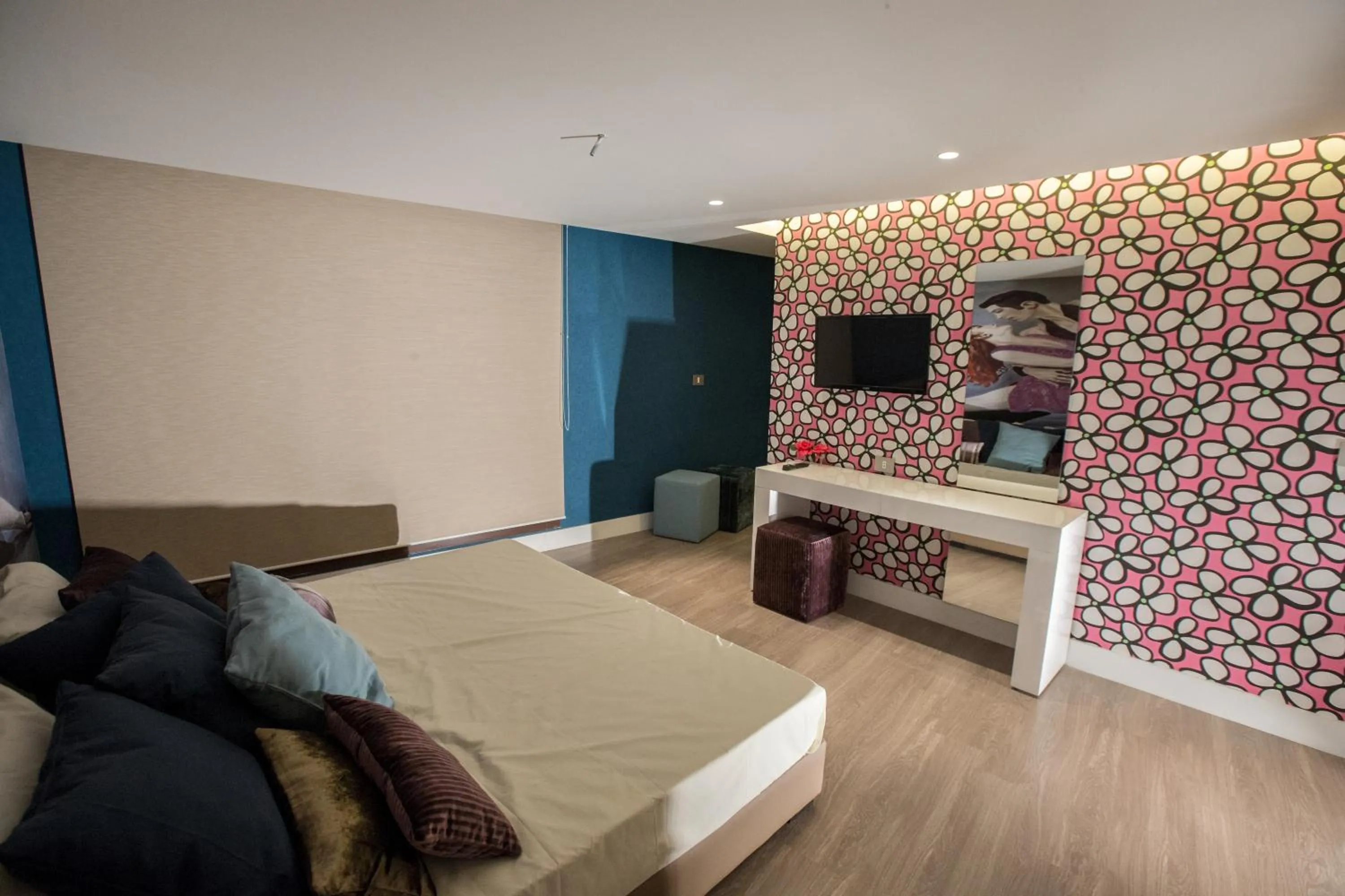 Bed in Four Seasons Halat