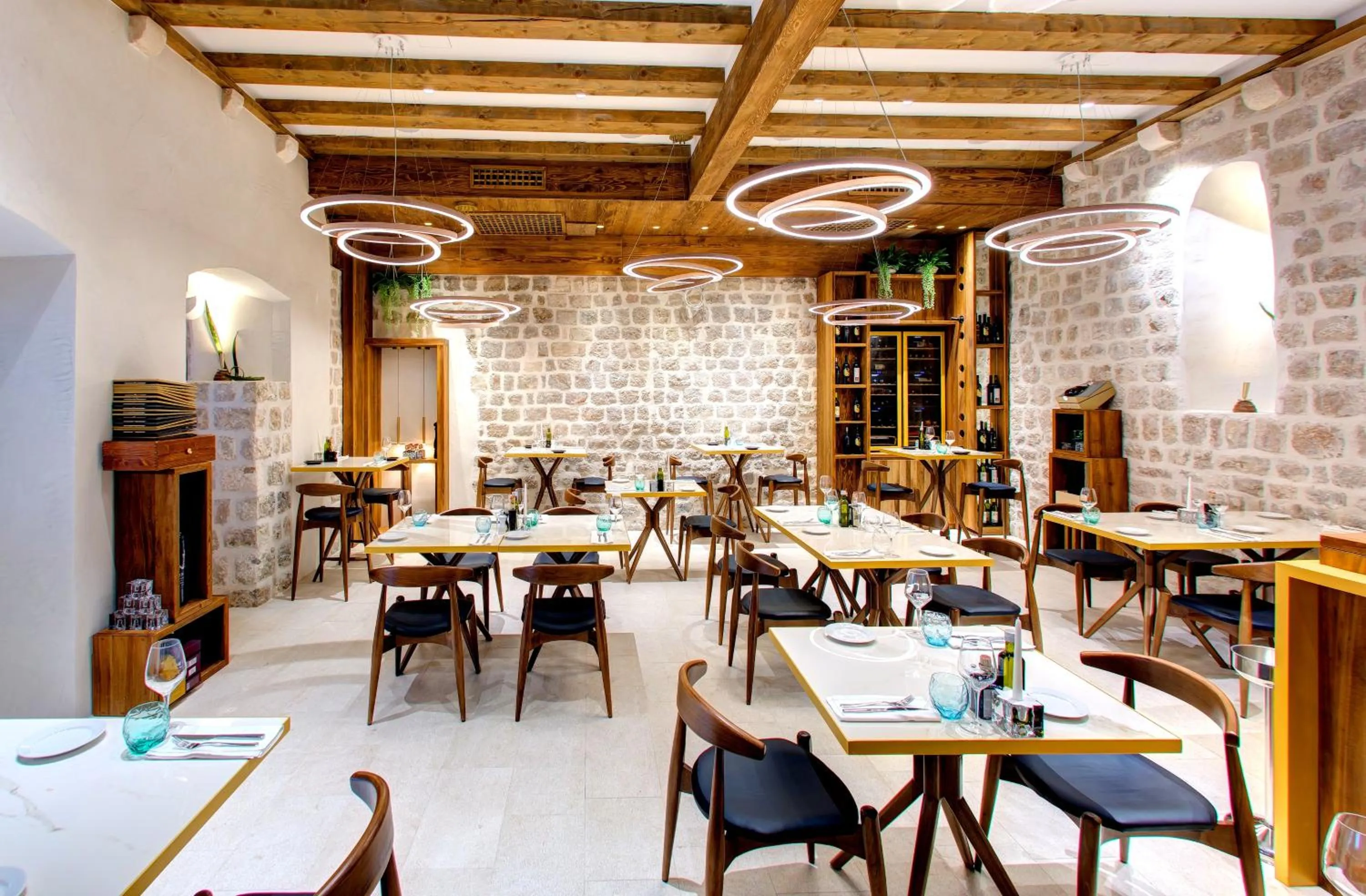 Restaurant/places to eat in Guest House Forty-Four