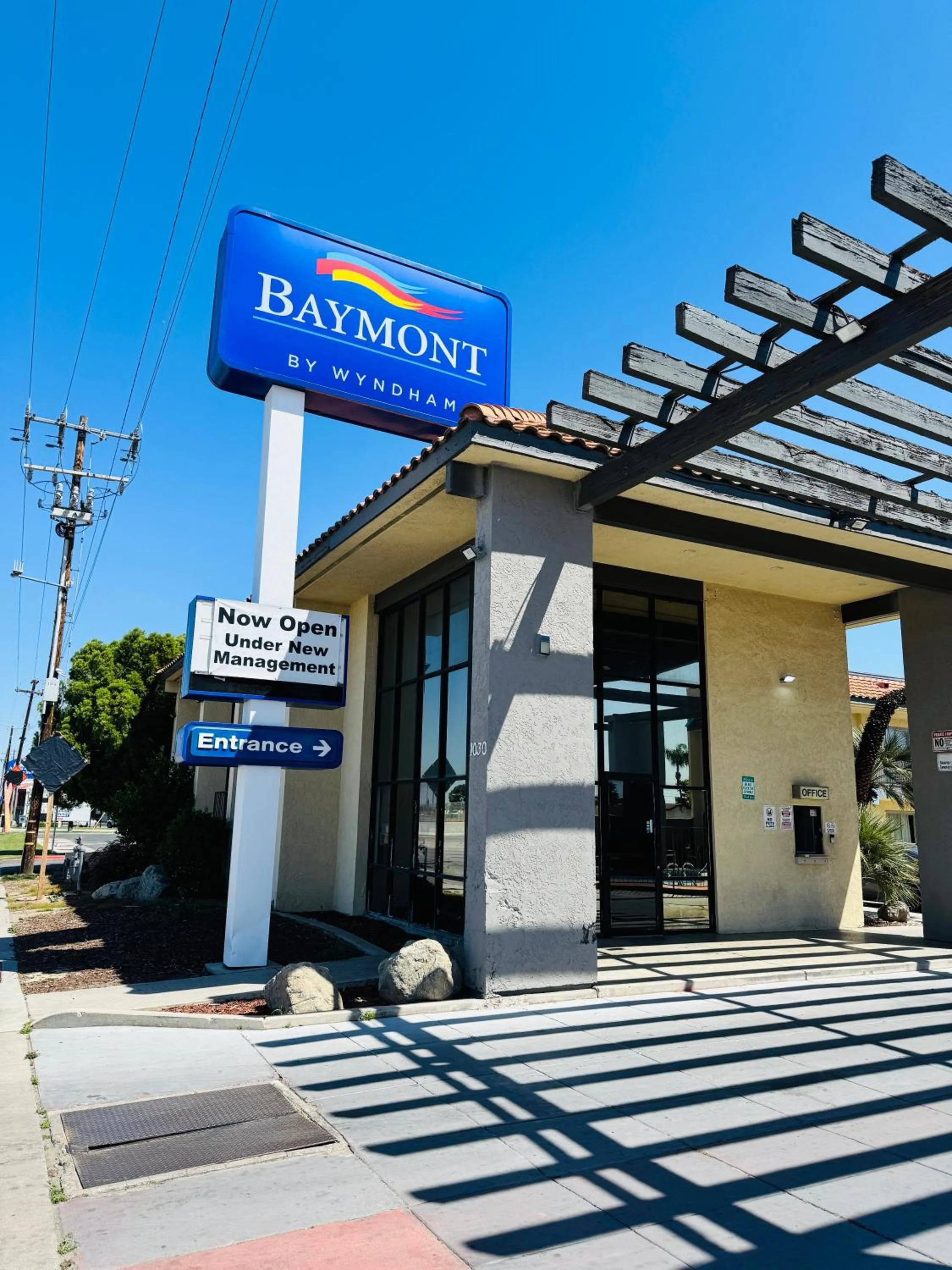 Day in Baymont by Wyndham Bakersfield
