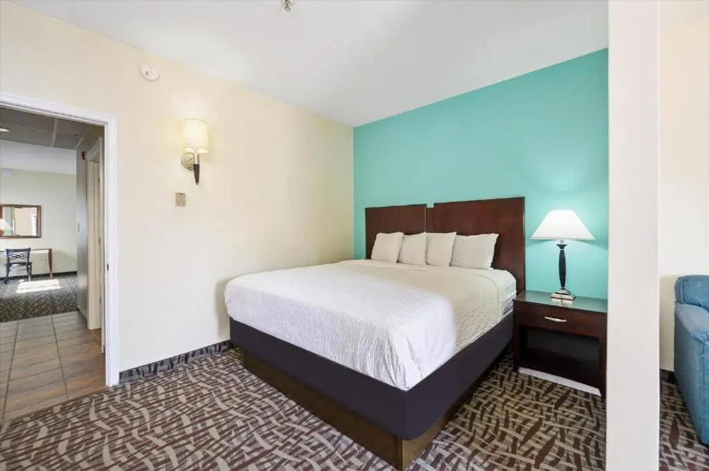 Bed in Monte Carlo Boardwalk / Oceanfront Ocean City