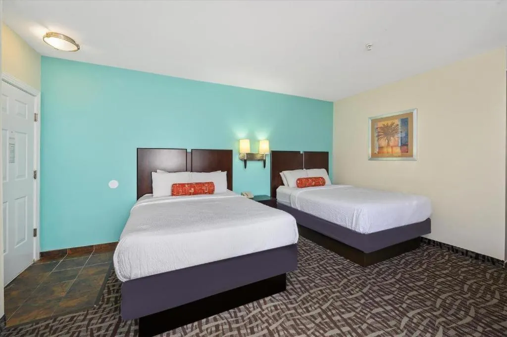Photo of the whole room, Bed in Monte Carlo Boardwalk / Oceanfront Ocean City