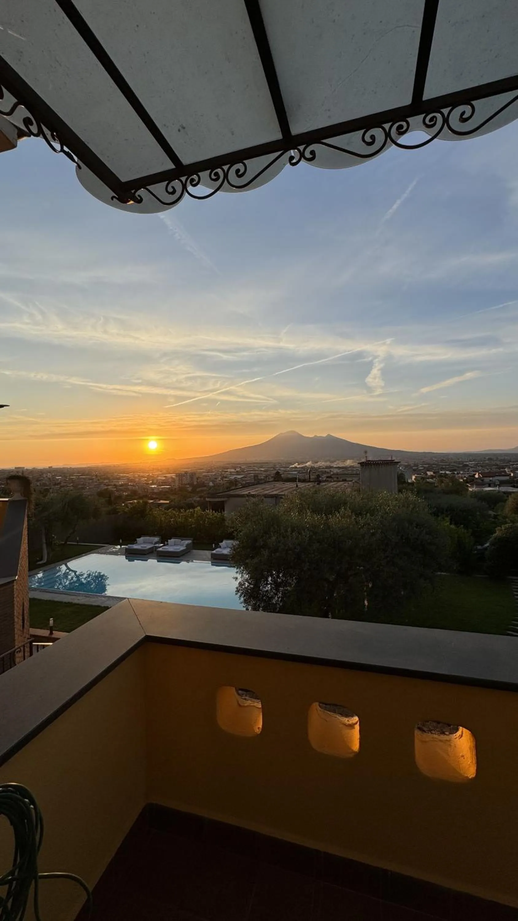 Photo of the whole room in Villa C Luxury Estate