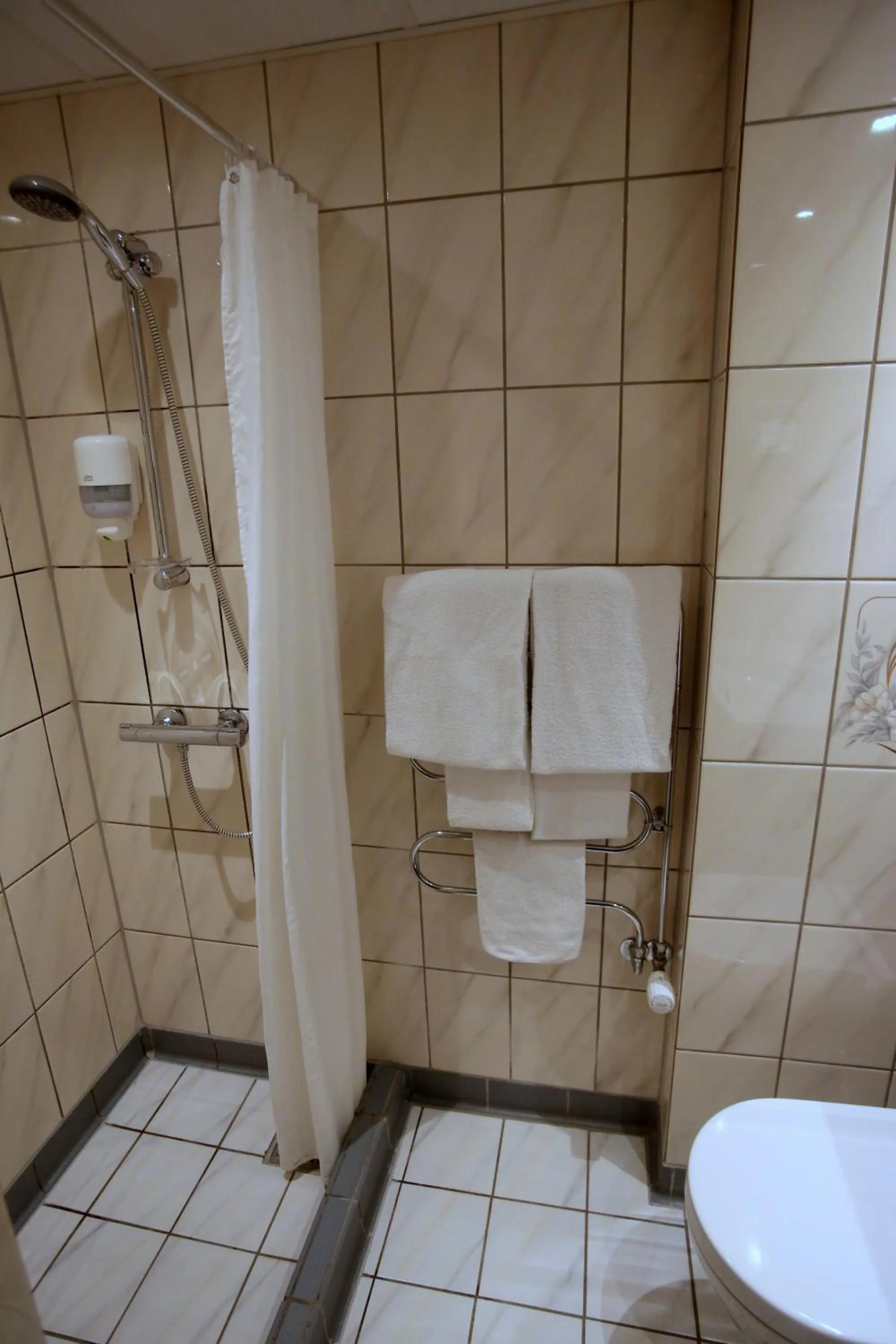 Bathroom in Taastrup Park Hotel