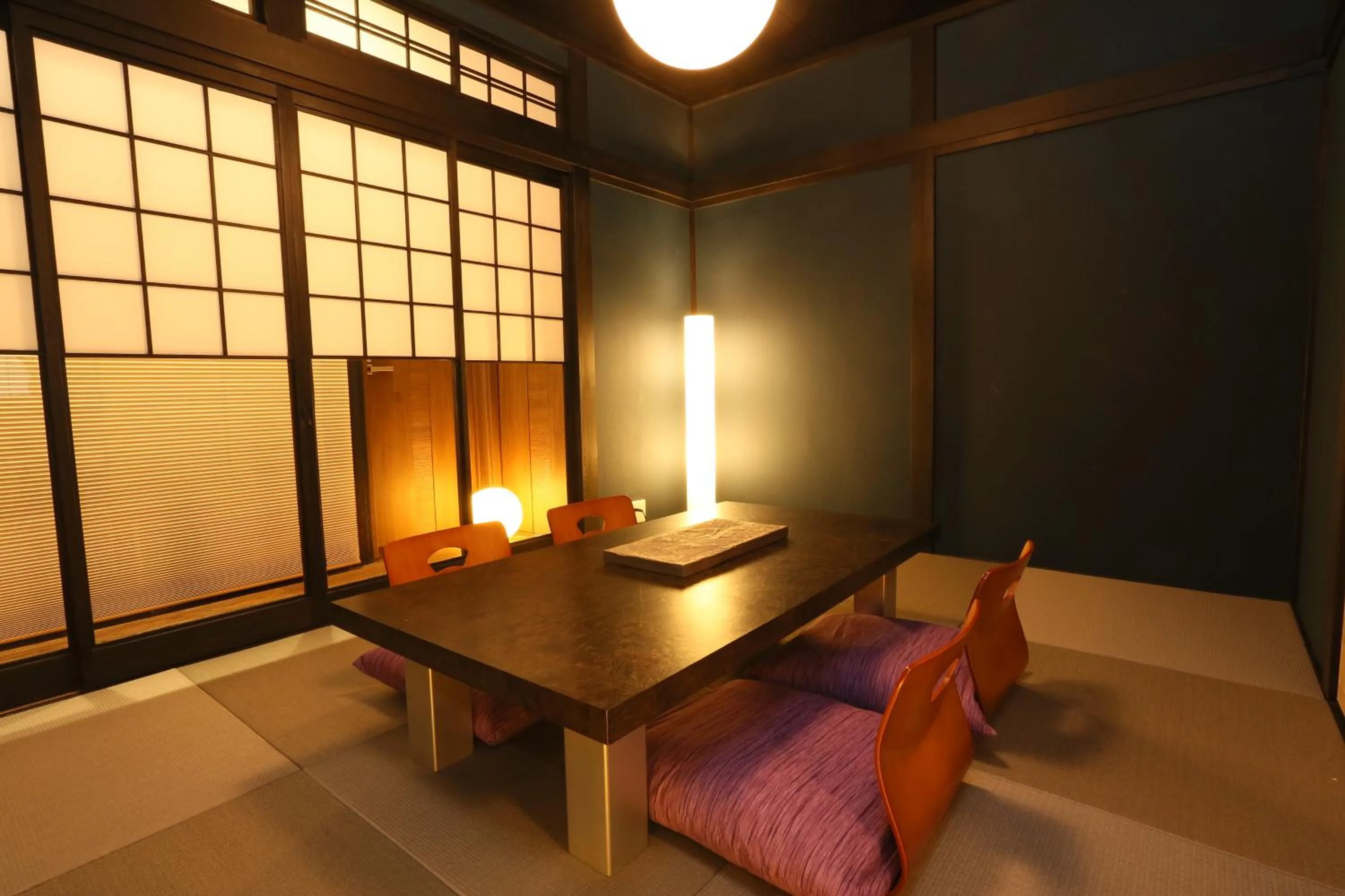 Dining area in Hosta Nijo Aoi