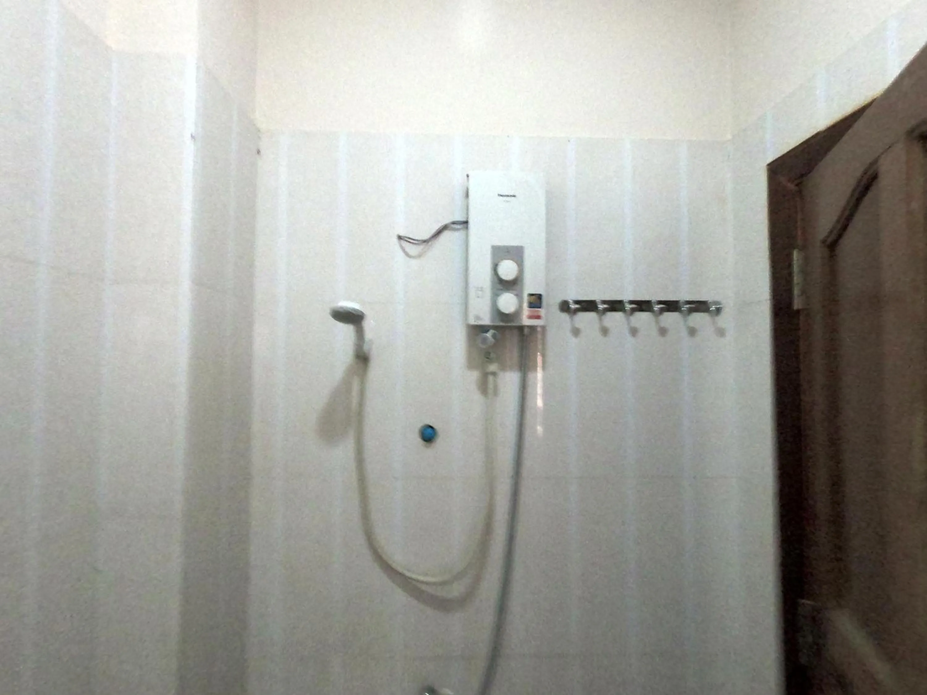 Shower in Good Morning Kampot
