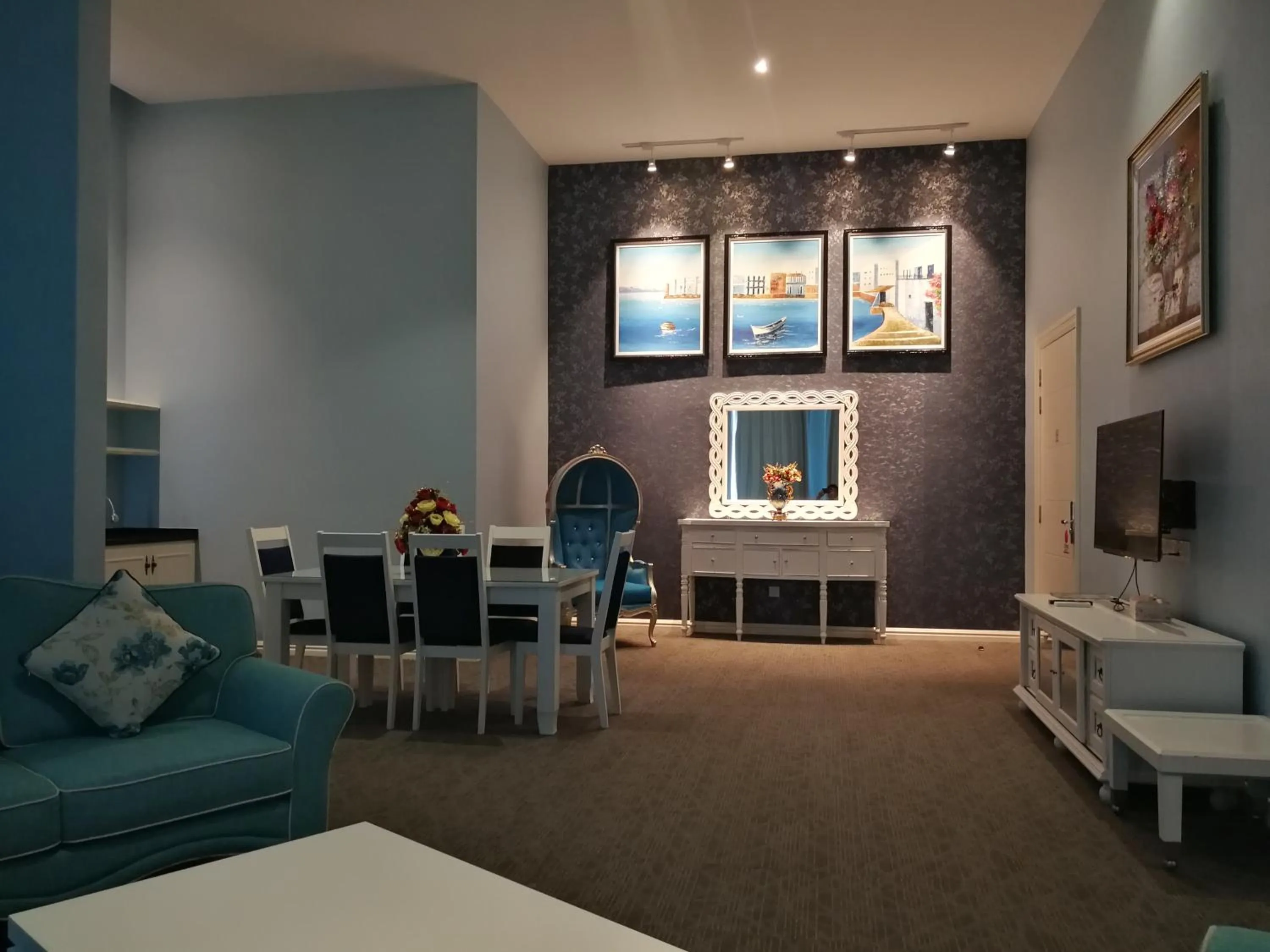 Seating area in Casa Bianca