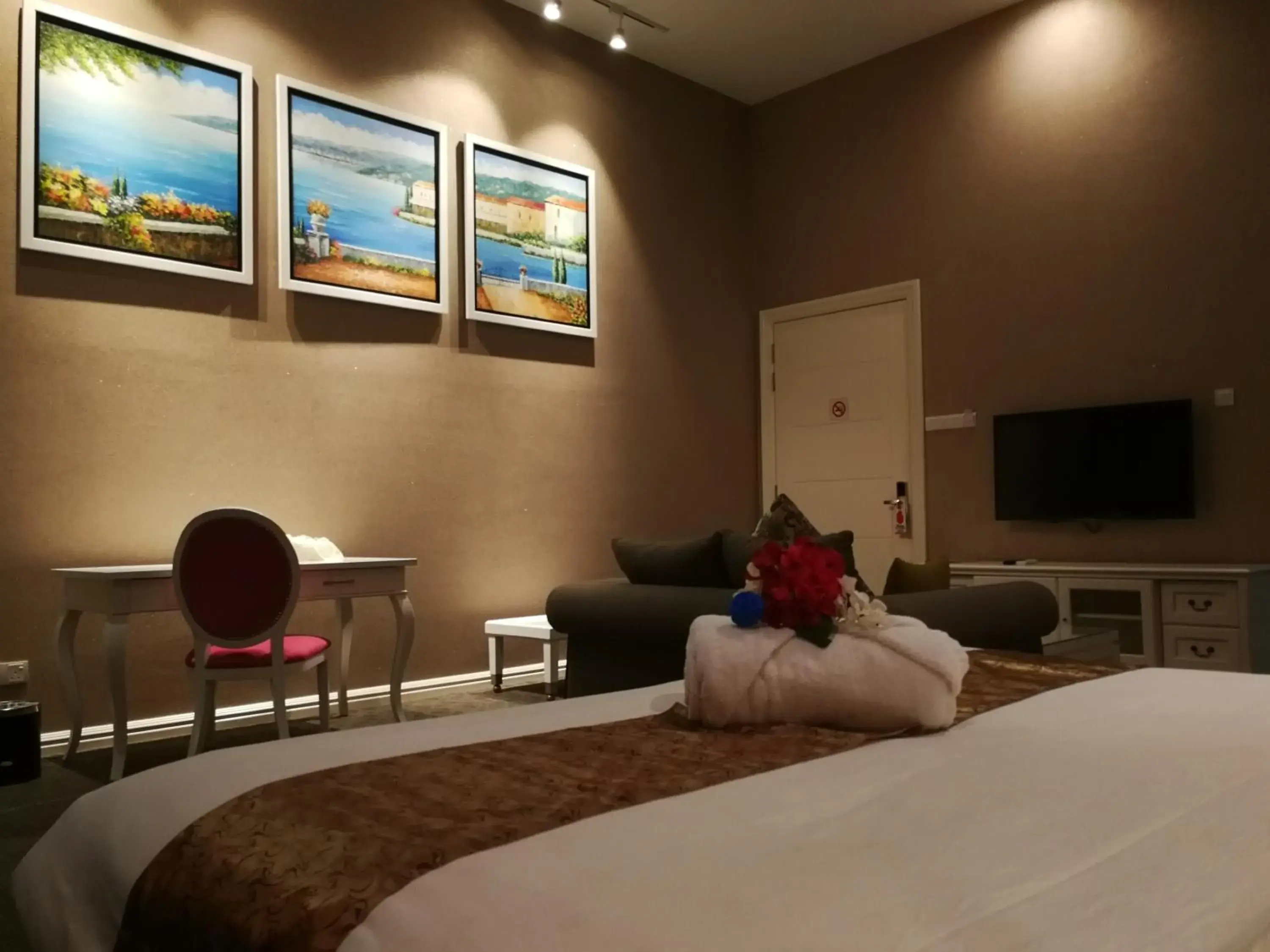 Deluxe King Suite in Casa Bianca Deluxe King Suite in Casa Bianca