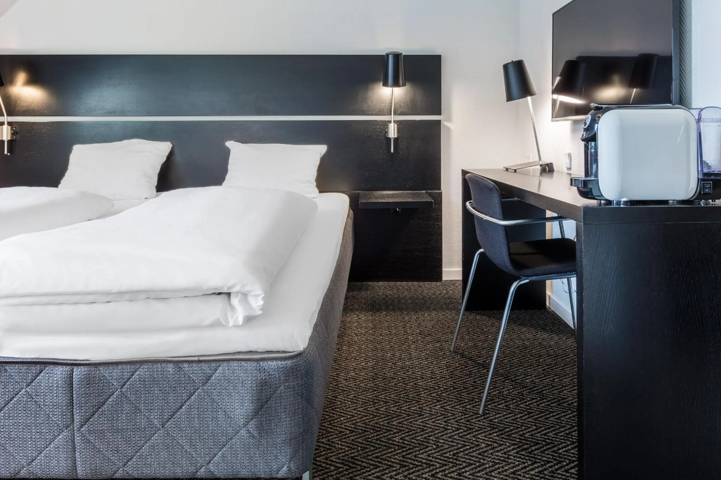 Photo of the whole room, Bed in Comwell Sorø