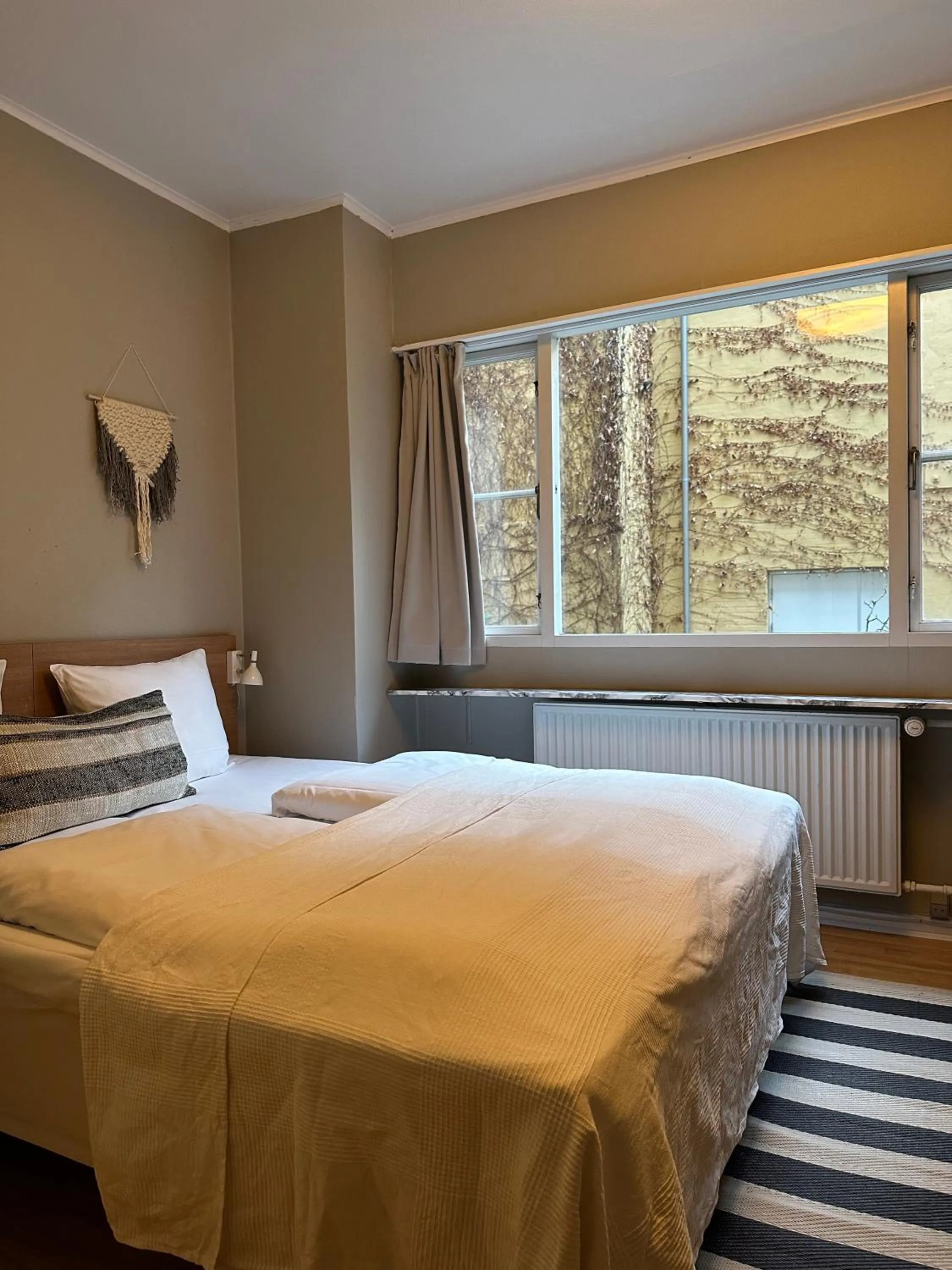 Bedroom, Bed in Savoy Hotel