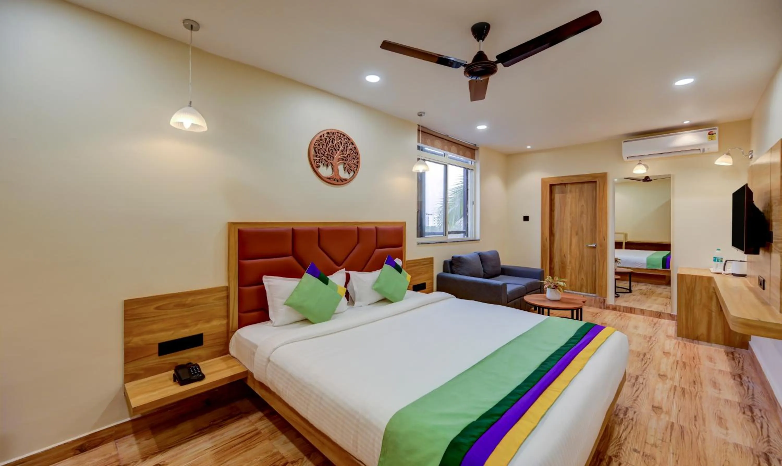 Treebo Aasma Downtown