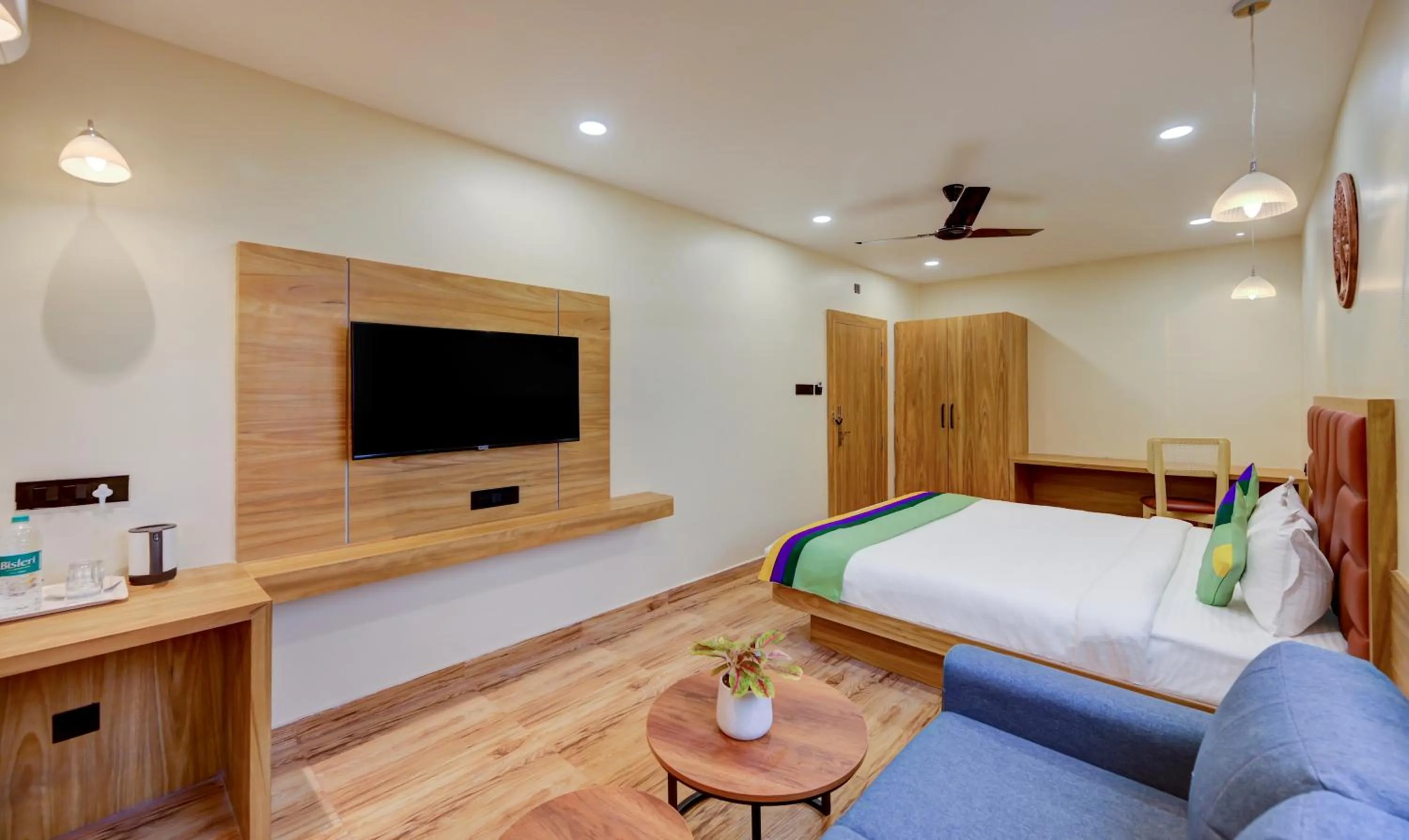 TV and multimedia in Treebo Aasma Downtown