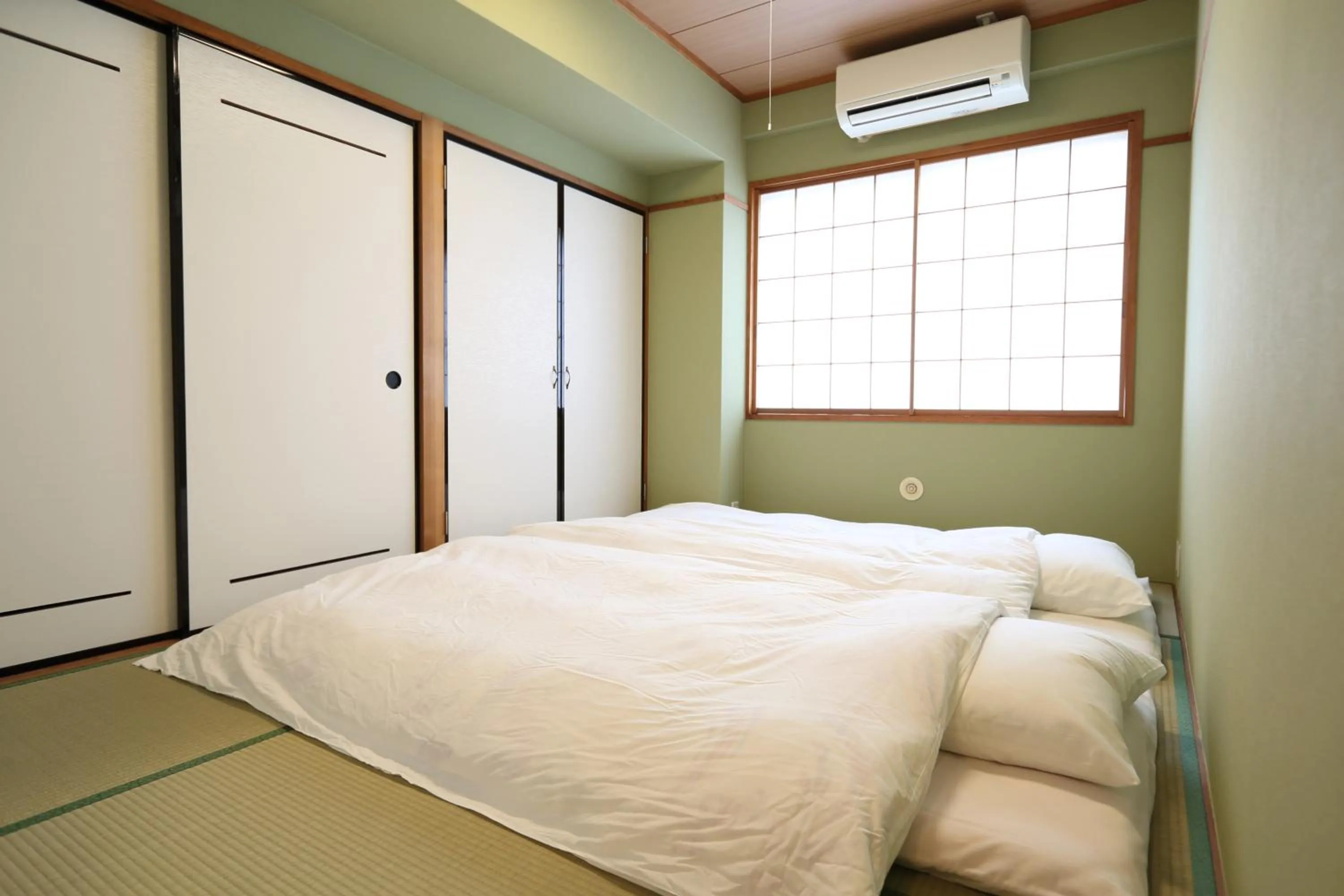 Photo of the whole room, Bed in Hotel Hana Ichirin
